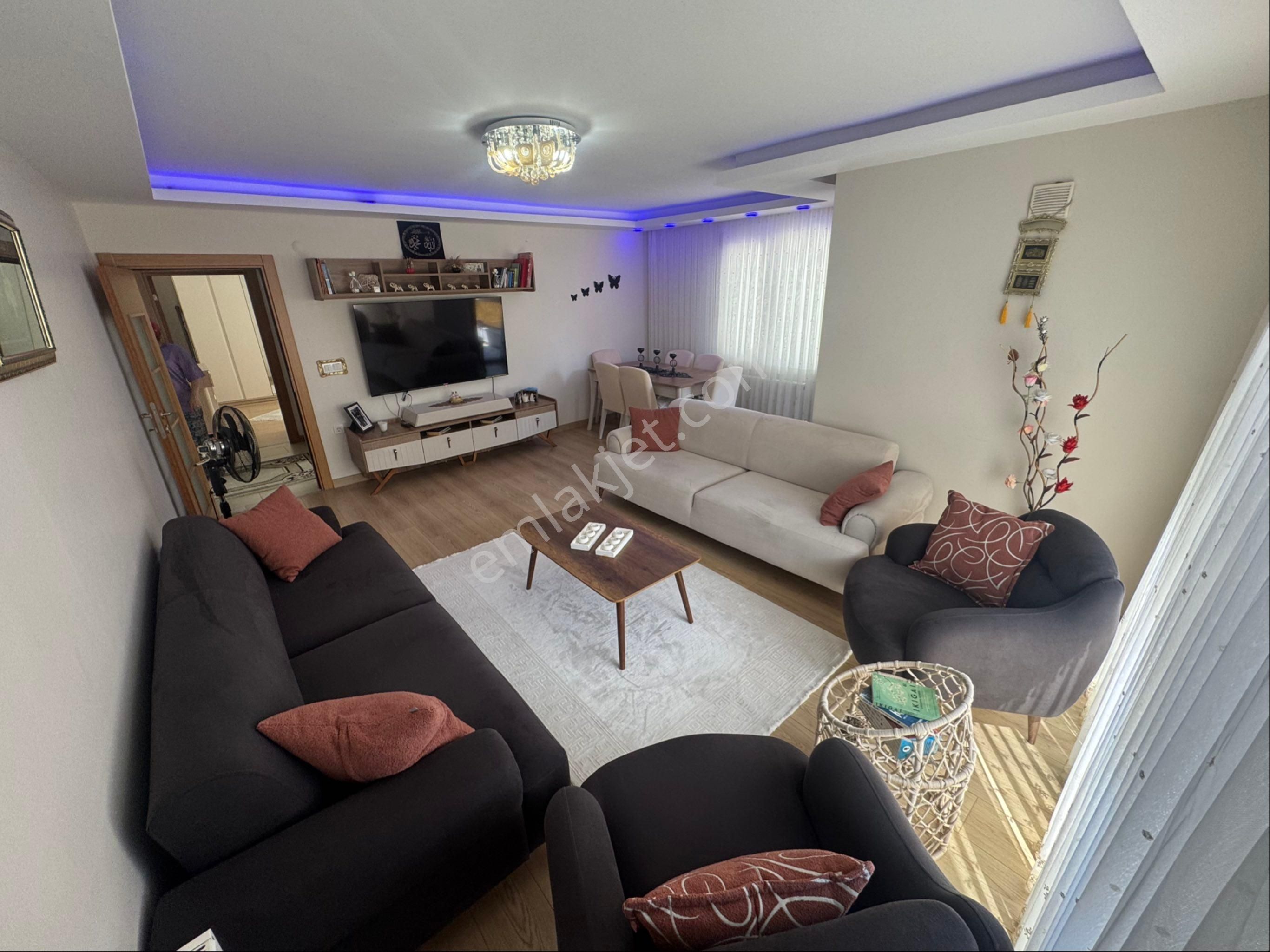 Elit Emlak Garımenkulden Ön Cephe'de Çift Balkonlu 3+1 Daıre - Görsel 28