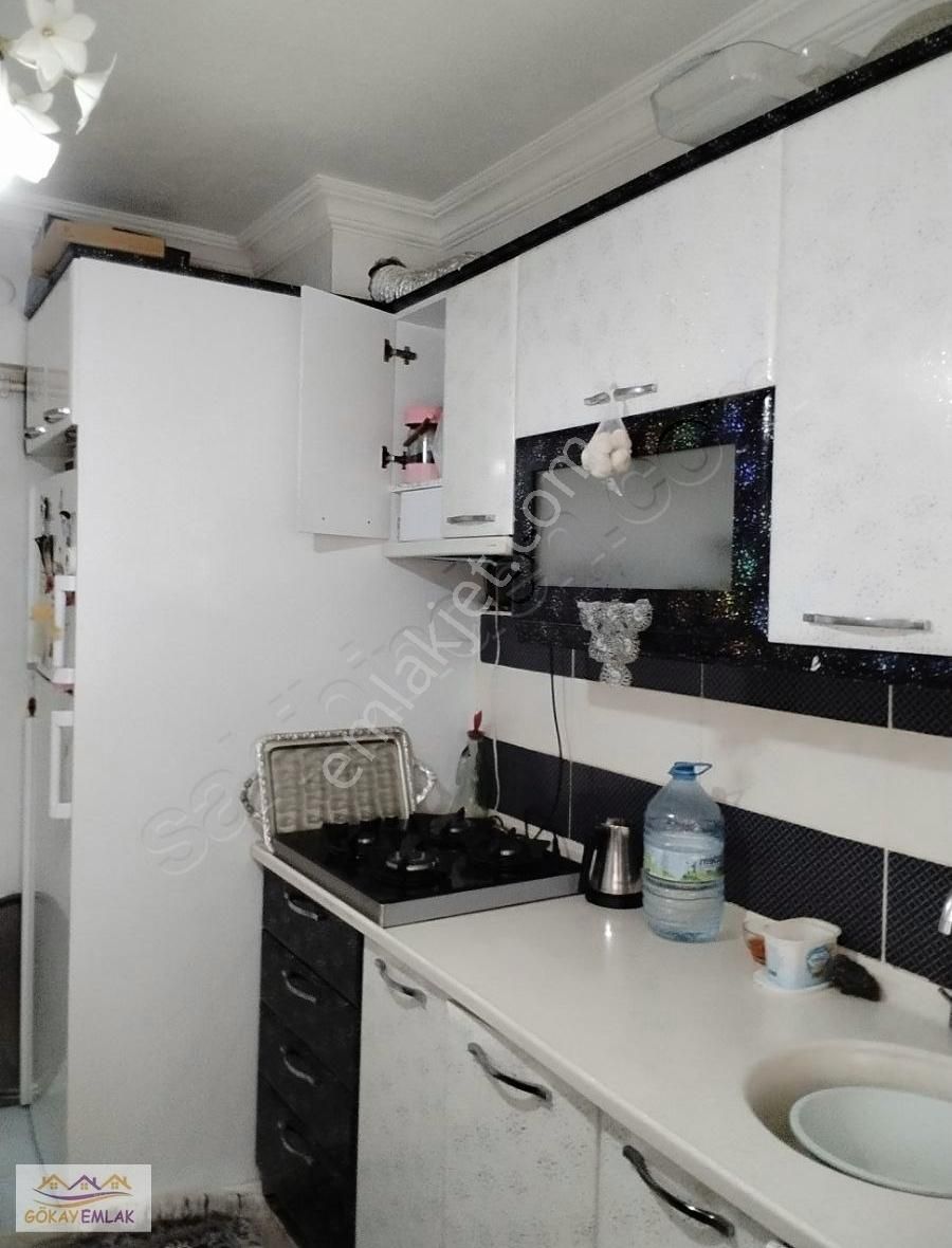 Acil Satılık Merkez De Ara Kat Site İçerisinde Geniş 2+1