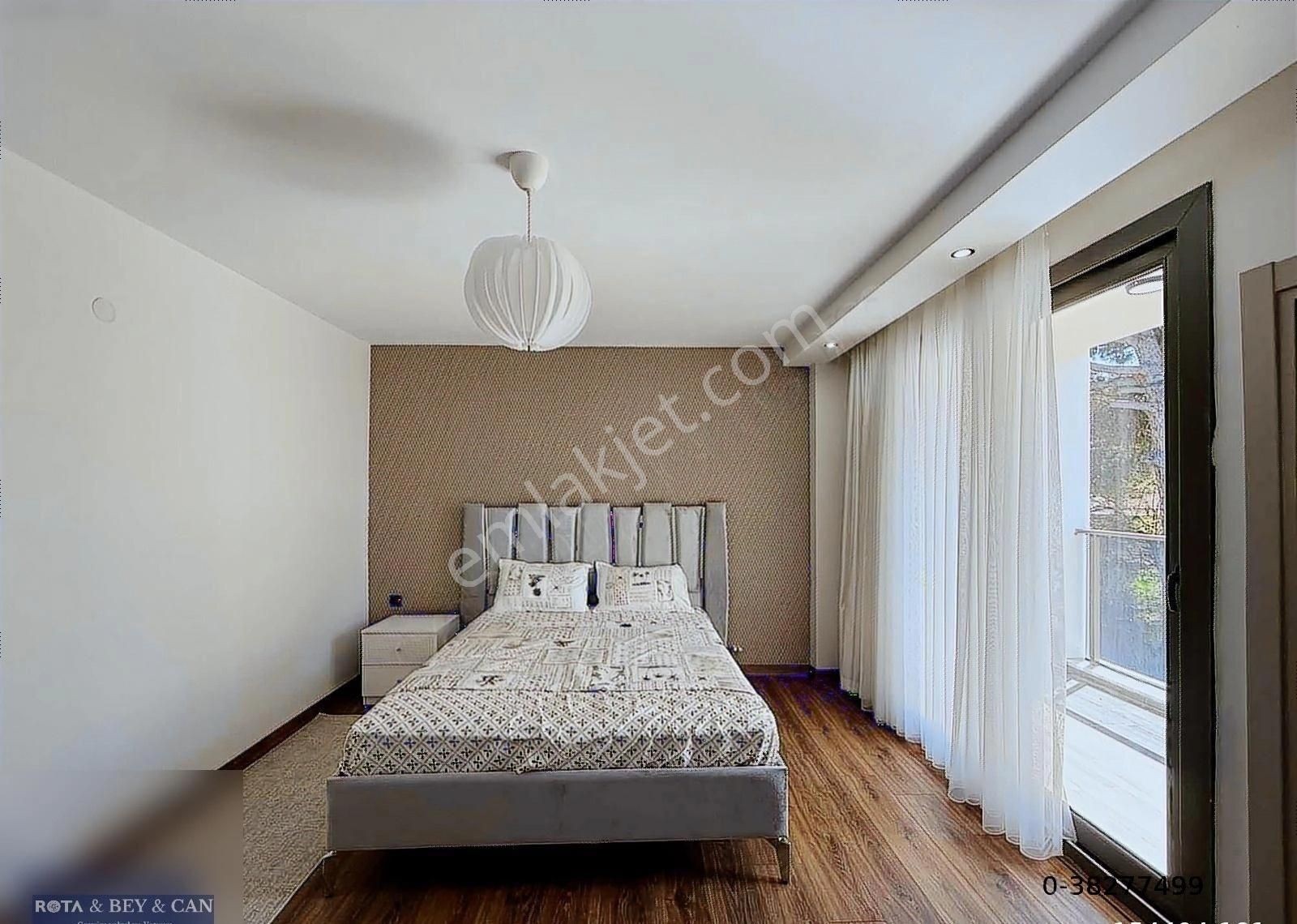 Rota'dan | Altınova Merkezde Havuzlu Sitede Lüks 3+1 Daire