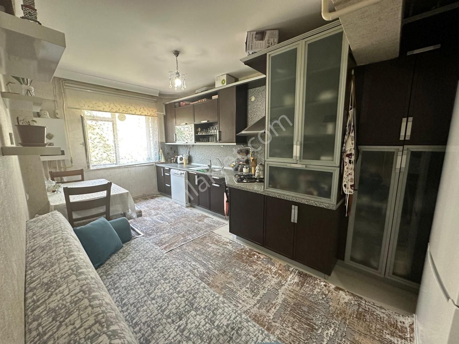 Vadi Emlak'tan Küçükbey Bağı Mahallesinde 3+1 Satılık Daire