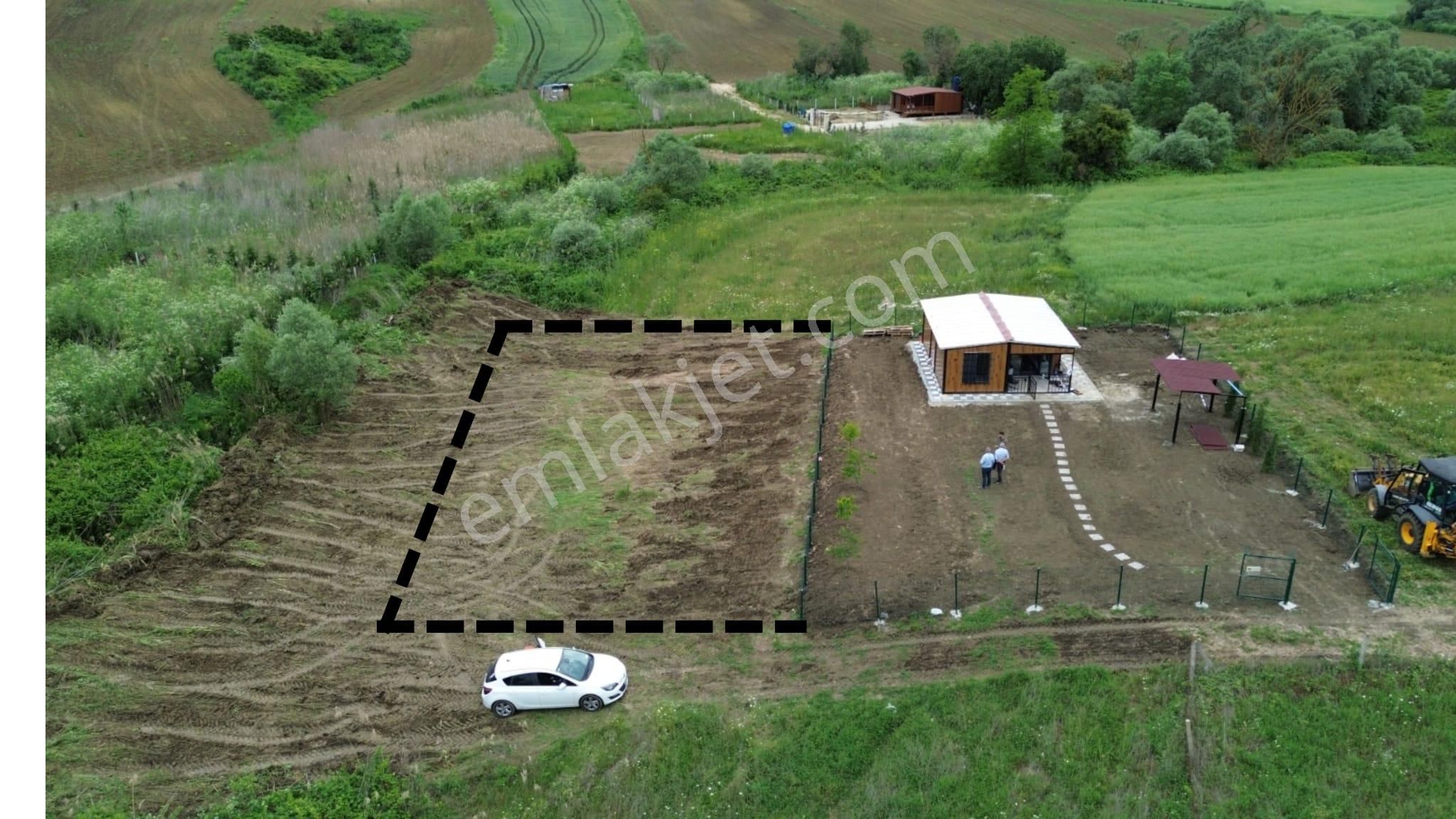 Silivri Akören Yerleşim Yakını 500 M2 Hobi Bahçesi Çapı Vardır