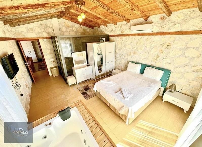 Kaş Aşağı Bezirgan Mah. 2 Adet Ayrı Bağımsız Havuzlu Villamız. - Görsel 13