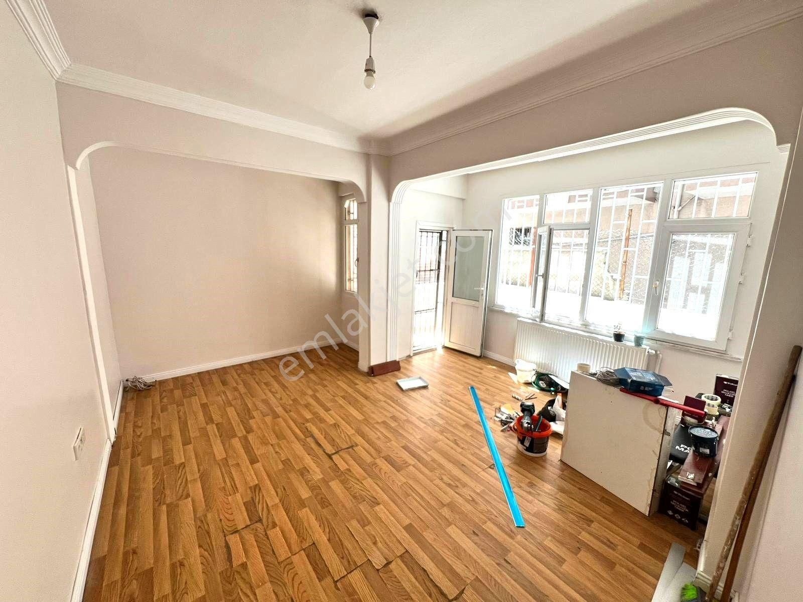 Seba'dan Beşyol Mh 2+1 95m2 Metrobüsün Dibi Temiz Kiralık Dairee
