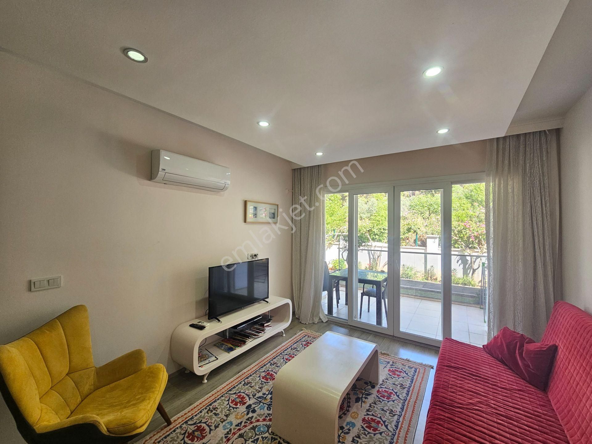 Goldhouse Dan Satılık Daire Havuzlu Sitede 1+1 Bahçe Katı Eşyalı - Görsel 3