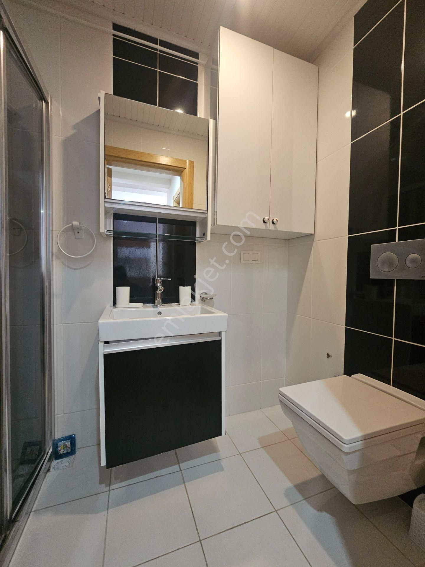 Goldhouse Dan Satılık Daire Havuzlu Sitede 1+1 Bahçe Katı Eşyalı - Görsel 12