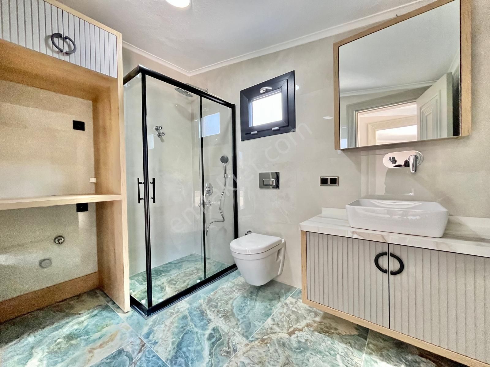 Gümüşden Tasarımıyla Nefes Kesen Bahçeli Havuzlu 4+1 Müstakil Ev - Görsel 31