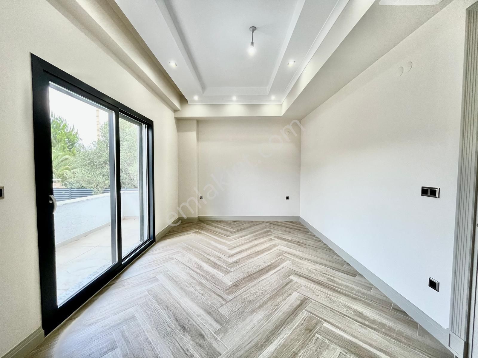 Gümüşden Tasarımıyla Nefes Kesen Bahçeli Havuzlu 4+1 Müstakil Ev - Görsel 19