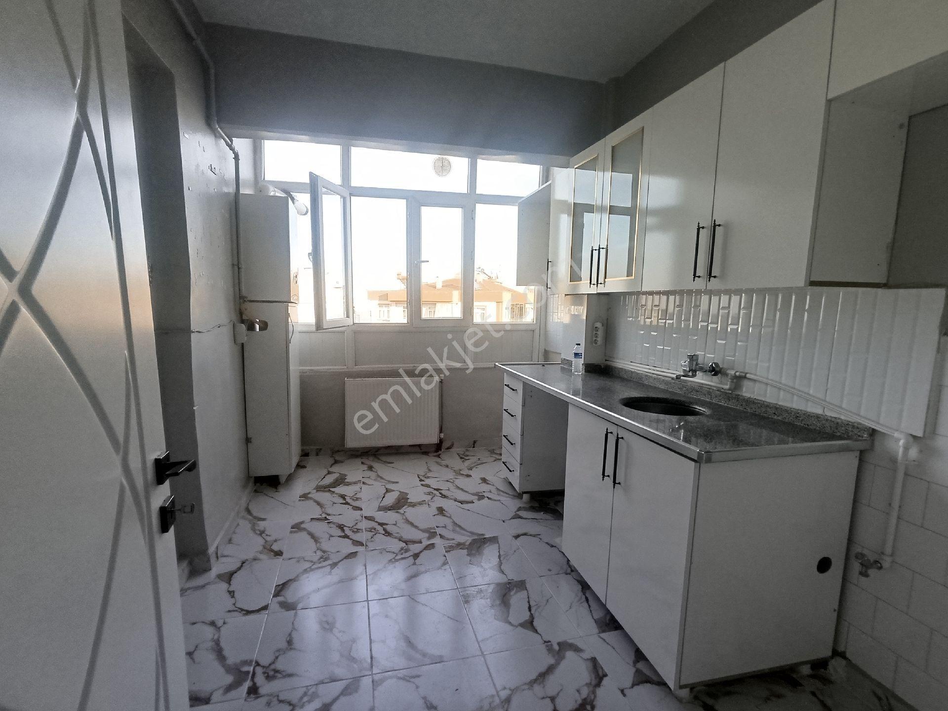 Huzurevleri Tesislere Yakın 2+1 Kiralık Daire - Görsel 11