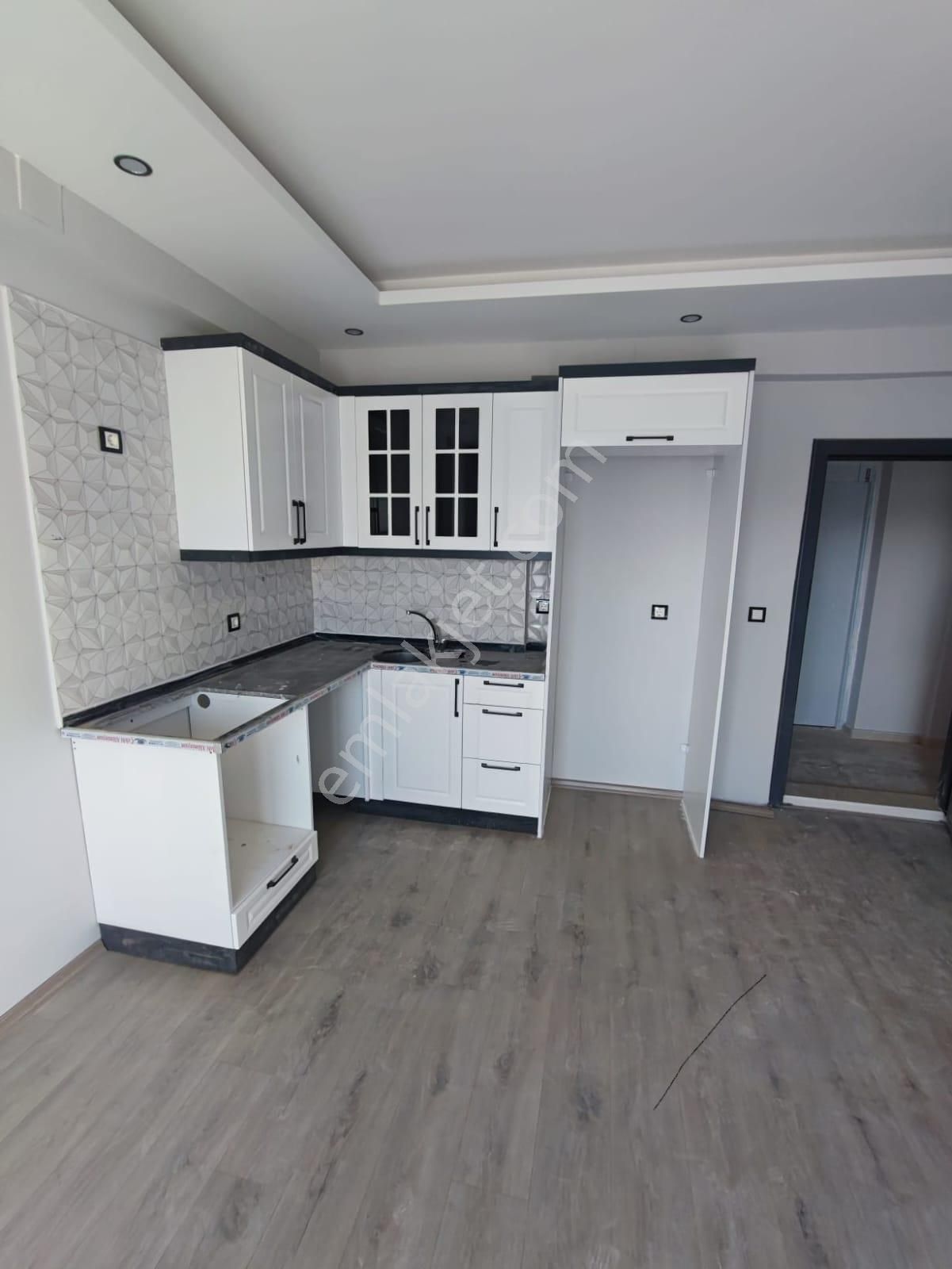 Birlik Gayrimenkulden 1+1 Soulmate Civarı İskanlı Fırsat Kiralık Daire