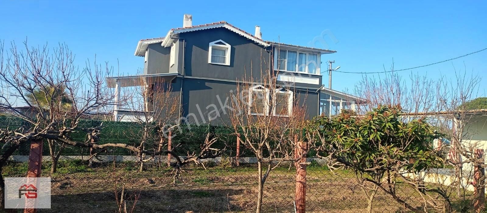 Akhisar Medar Fahri Sertel Emlaktan Satılık Villa Arsası