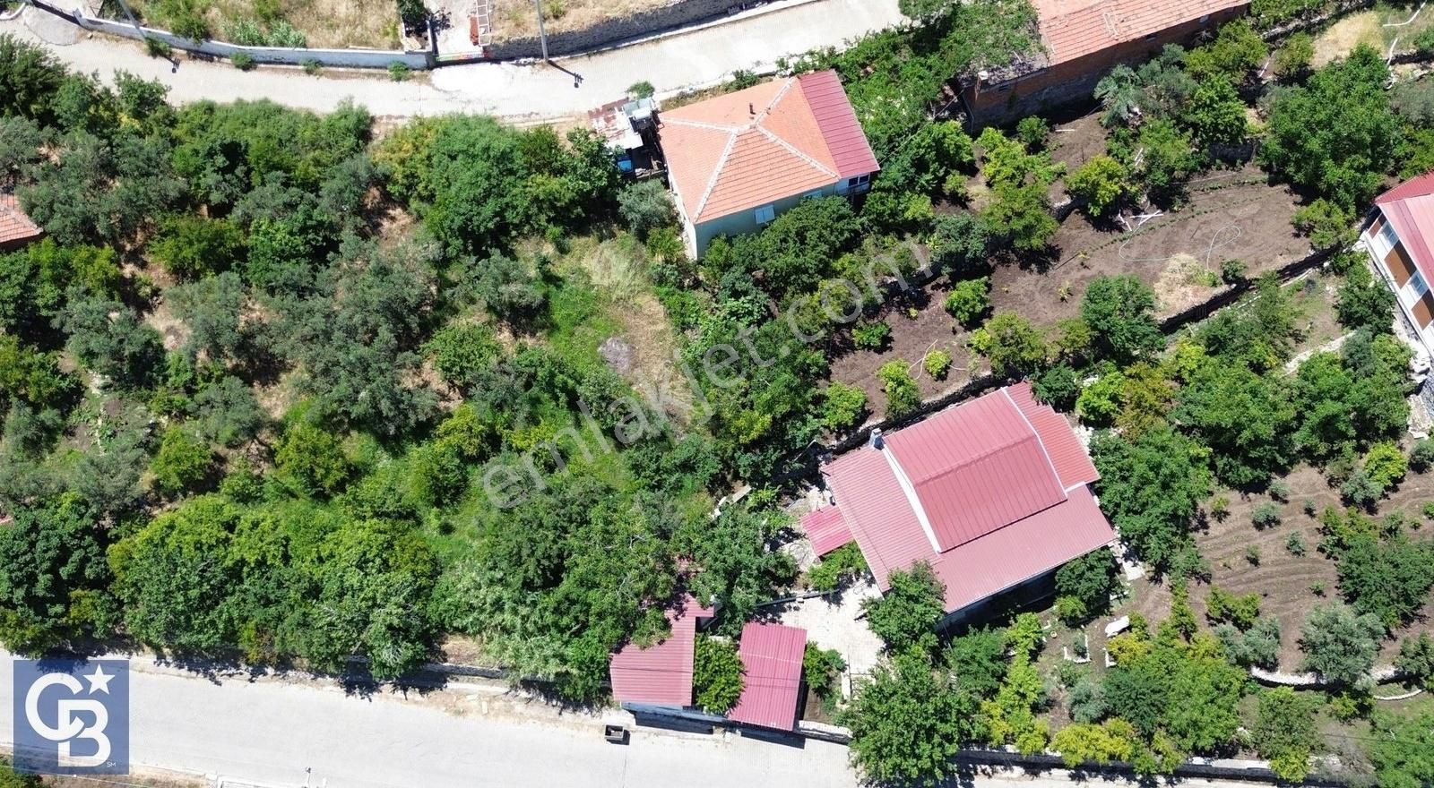 Çıtak'ta Köy İçi %50 İmarlı Satılık İkiz Villa Arsası