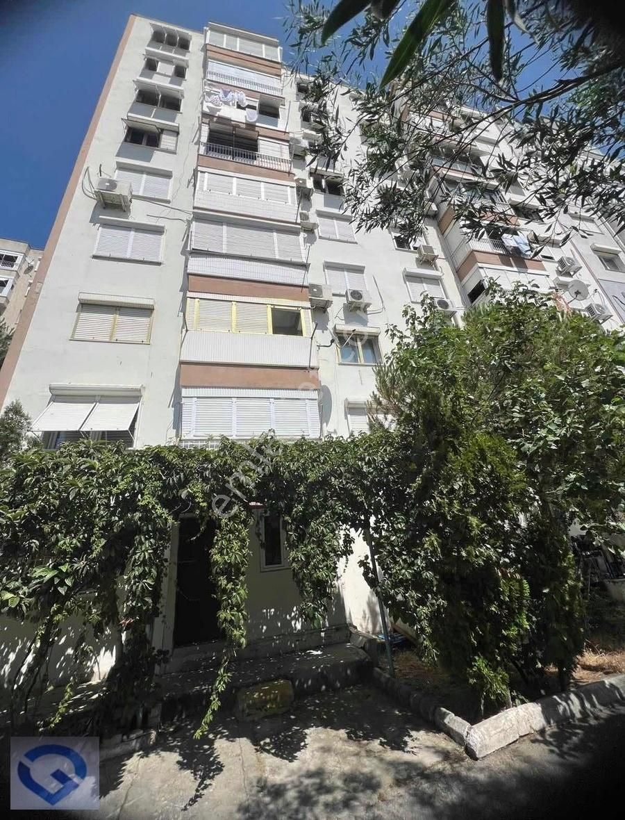 Çiğli Çağdaş Mahhalesi Satılık 1+1 Tadilatlı Fırsat Daire
