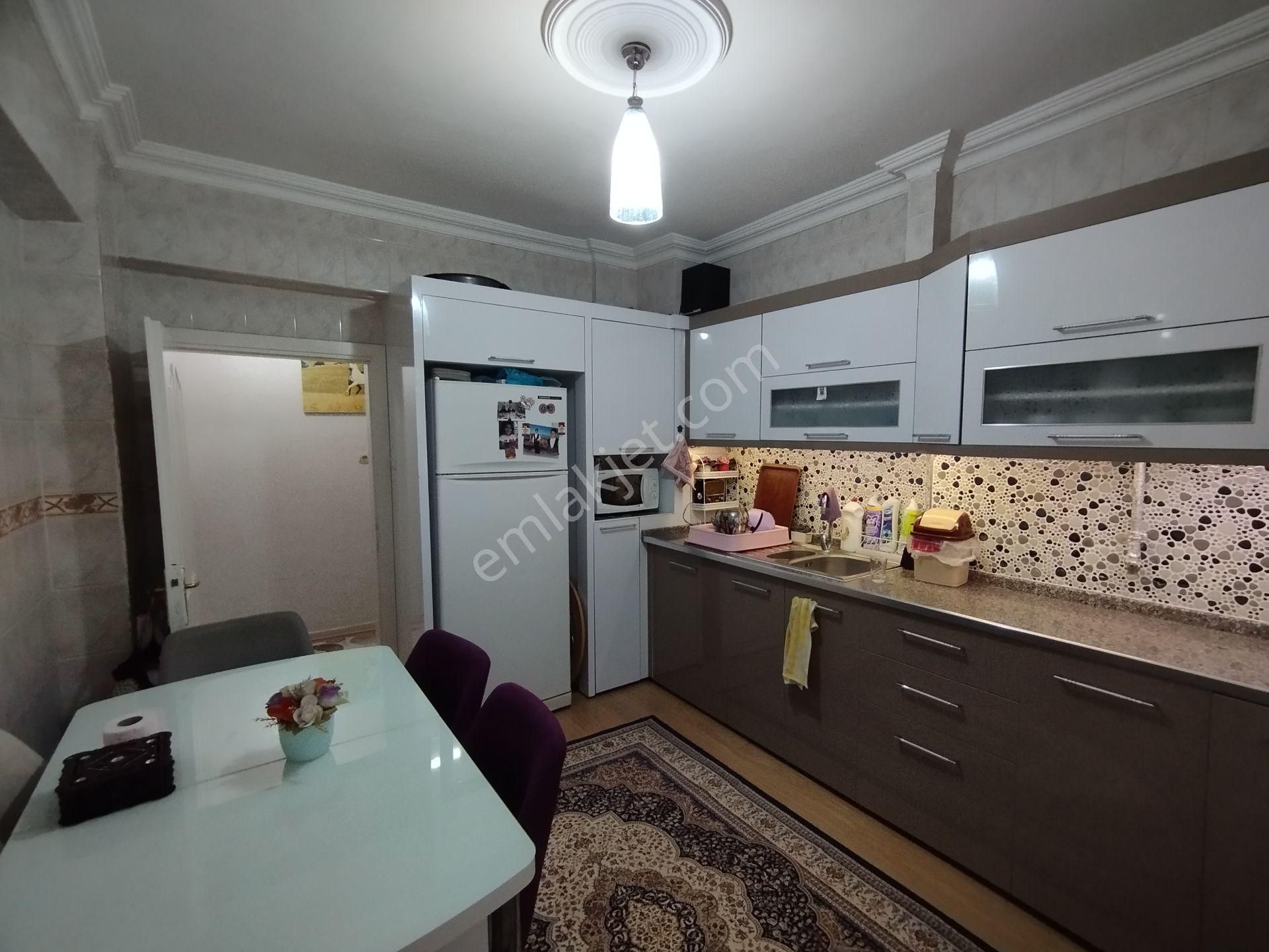 Alihan G.m.den Ulukent Mah.de 3+1 Hasarsız, Altan Yalıtımlı Yüksek Giriş Satılık Daire