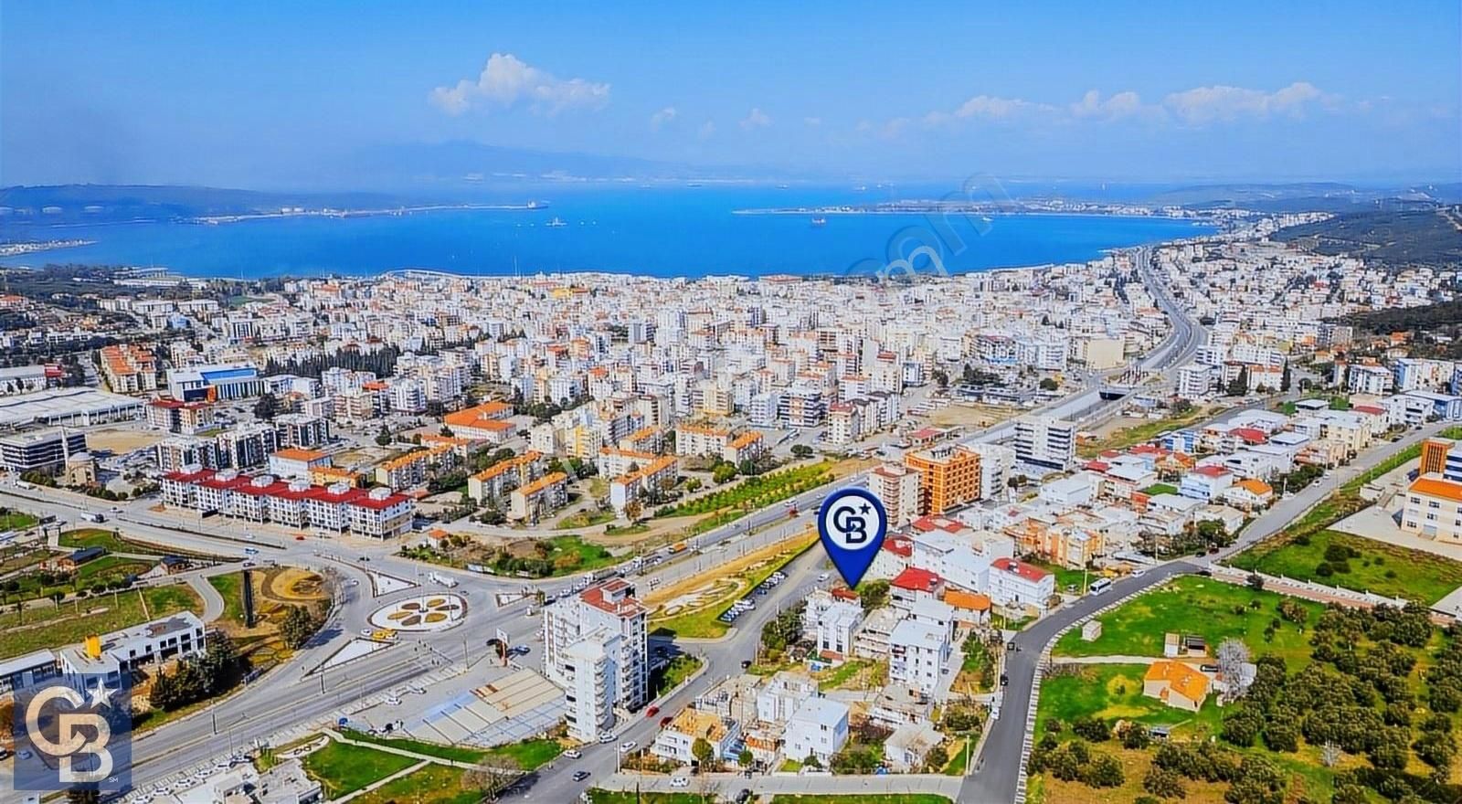 Terasevler 'de 282 M2 Deniz Manzaralı Önü Açık Yola Cephe Arsa
