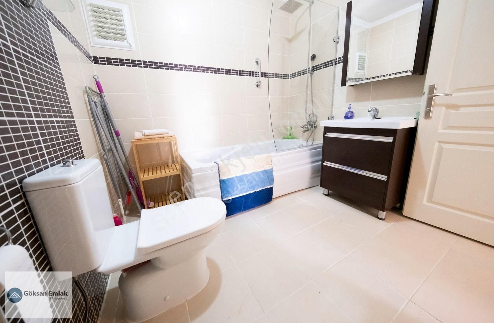 Akbük Merkezde Satılık Full Eşyalı Havuzlu 2+1 Daire - Görsel 35