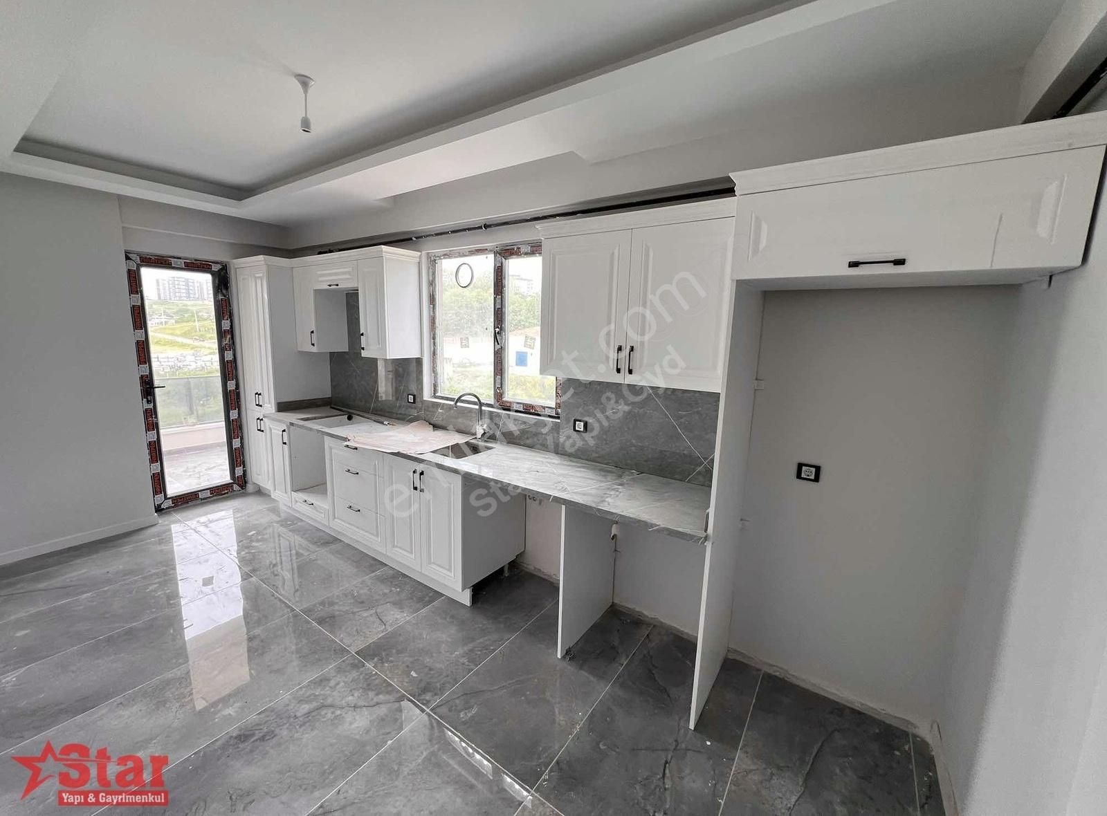 Star Yapı&gayrimenkul Sıfır İskanlı 3+1 140 M2 Arakat Daire