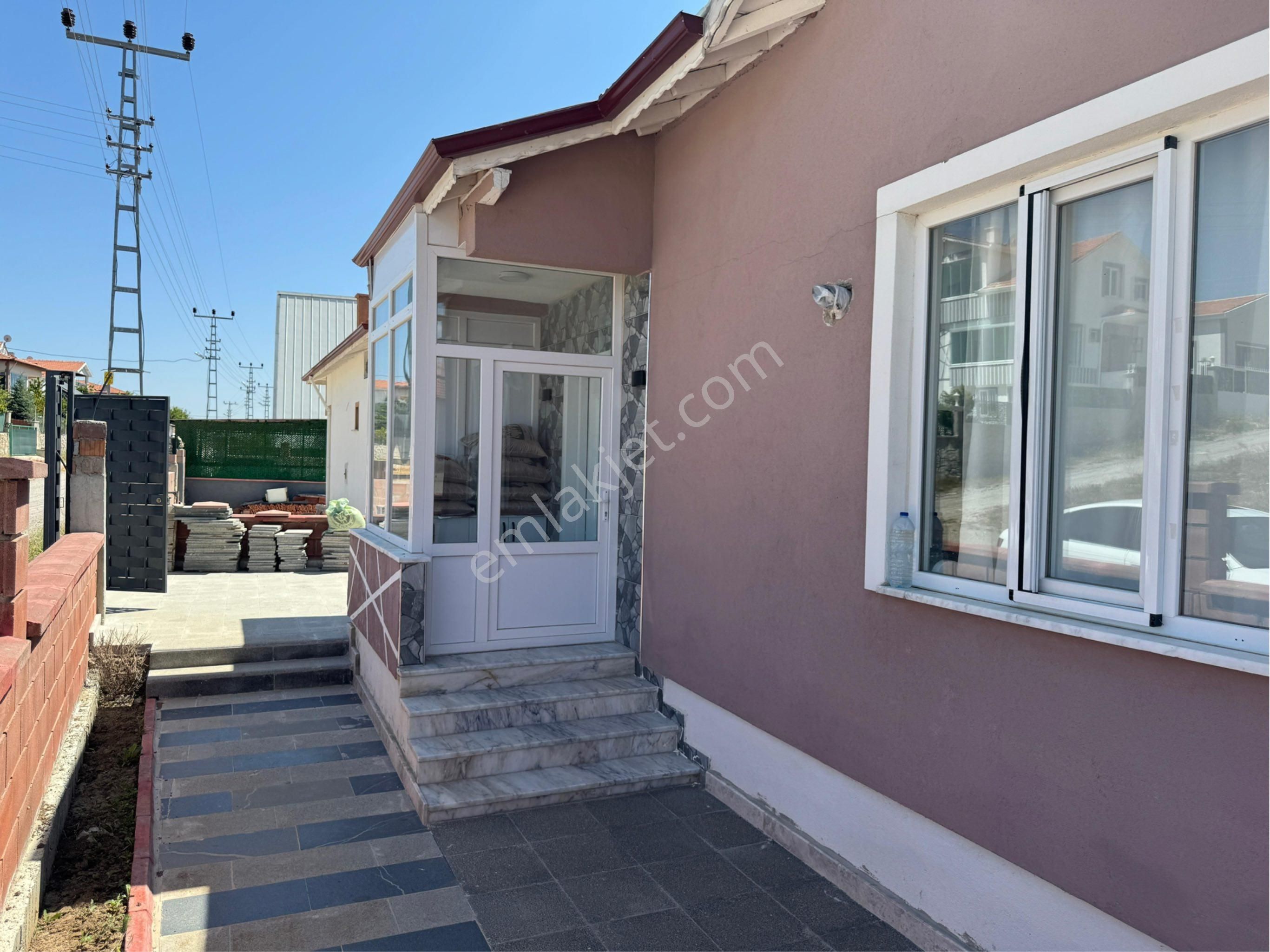 Kazıklıkayada Tek Tapulu Çorum Manzaralı Bağ Evi 462 M2 Arsa