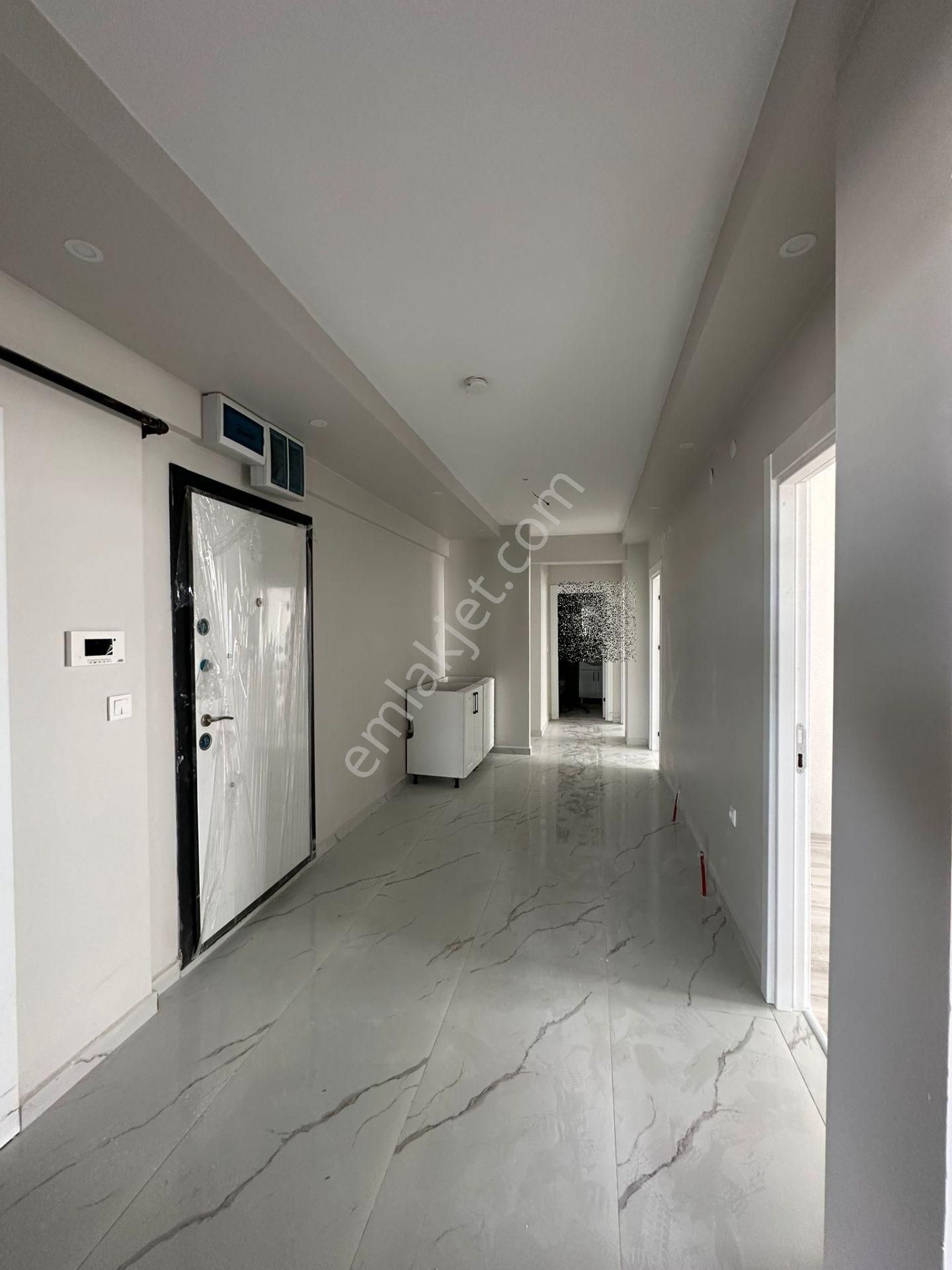 Beşikkaya'da Cadde Üzerinde Yapılı 3+1 Sıfır Satılık Daire !! - Görsel 17