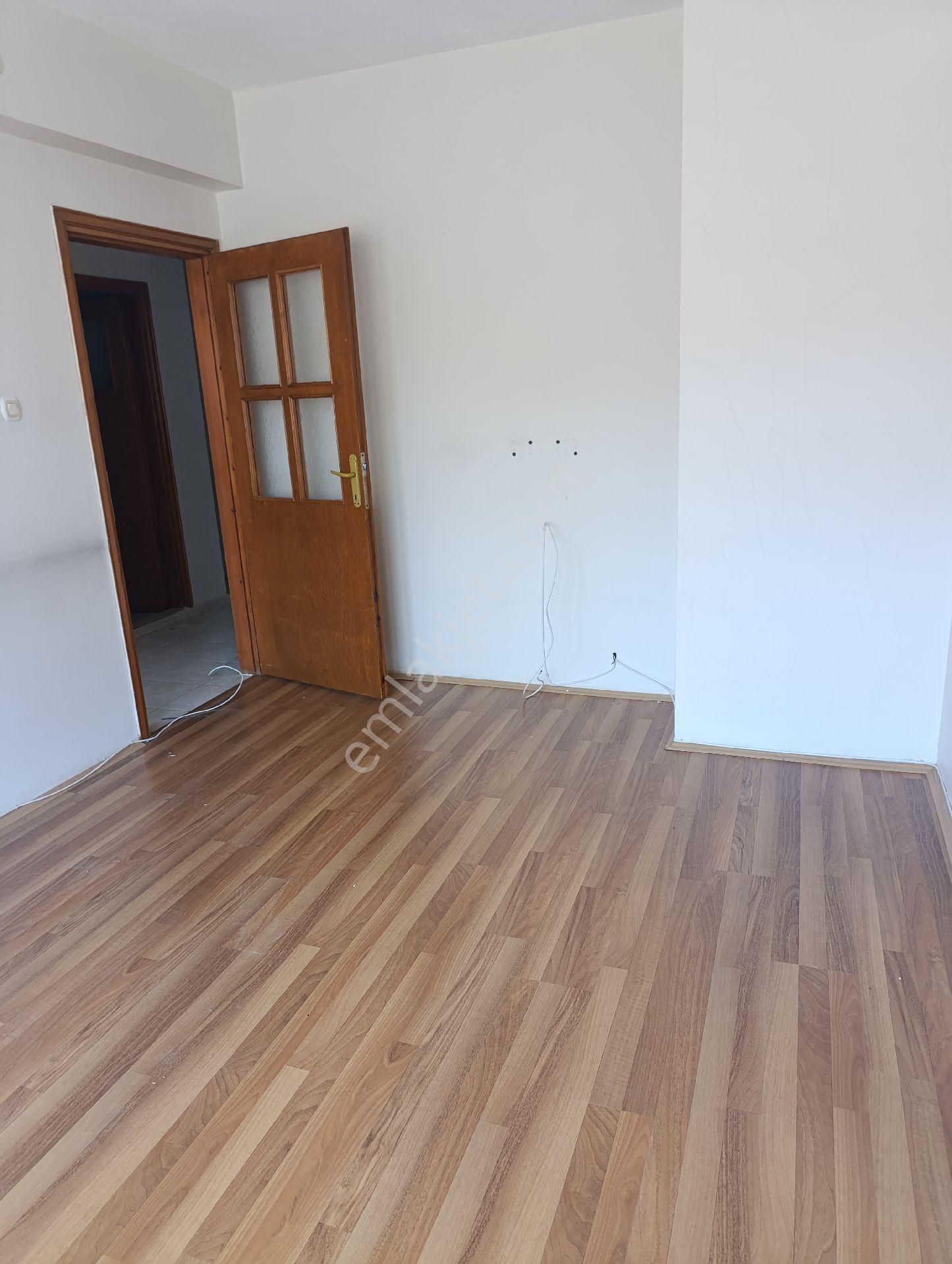 Kurtuluş Mahallesi Vatan Caddesi Üzeri 1 Kat 3+1 Kiralık Daire - Görsel 7