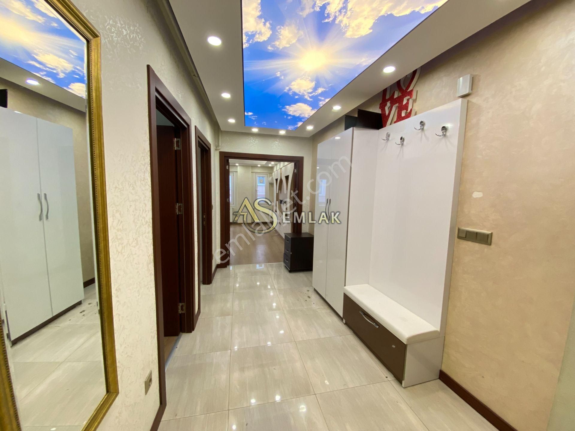 As Emlak'tan 2+1 Zeynep Kamilde Nuhkuyusuna Yakın Lüx 85m2 Daire