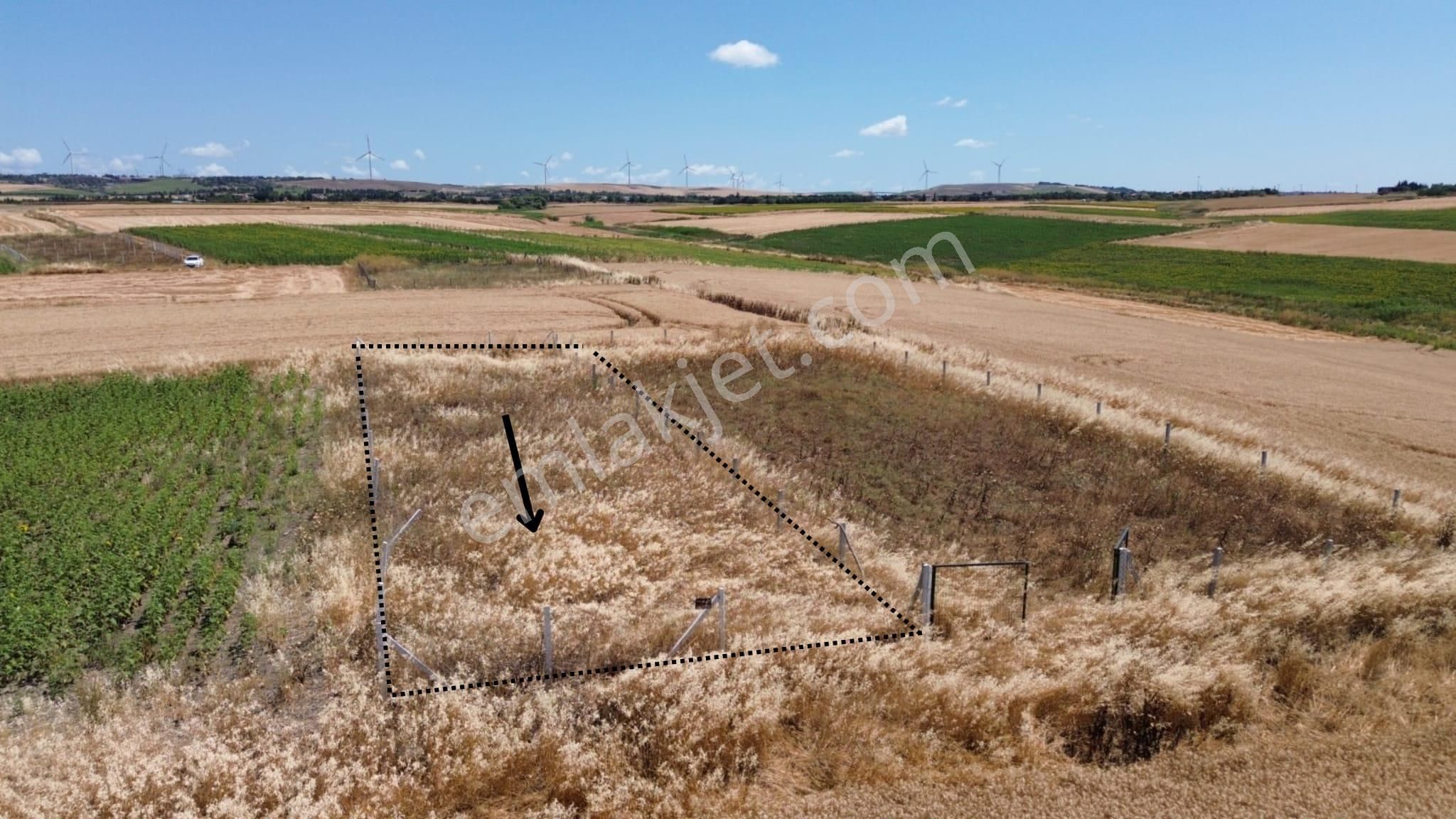 Silivri Fenerköy Tepe Konum 438 M Çaplı Çevrili Yatırımlık Tarla