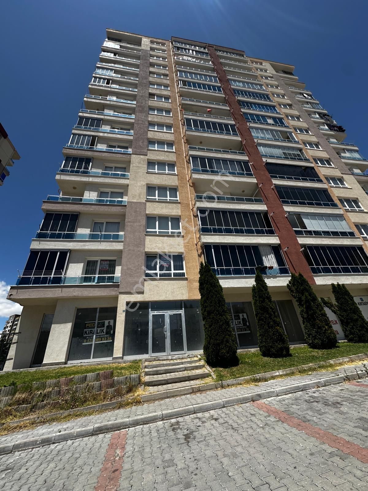 Anadolu Emlaktan Satılık Cadde Cepheli İldem D 4+1 Daire