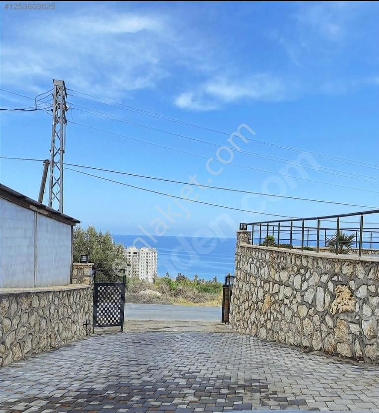 Erdemli Ayaş Da Deniz Manzaralı Satılık 2+1 Havuzlu Sıfır Daire