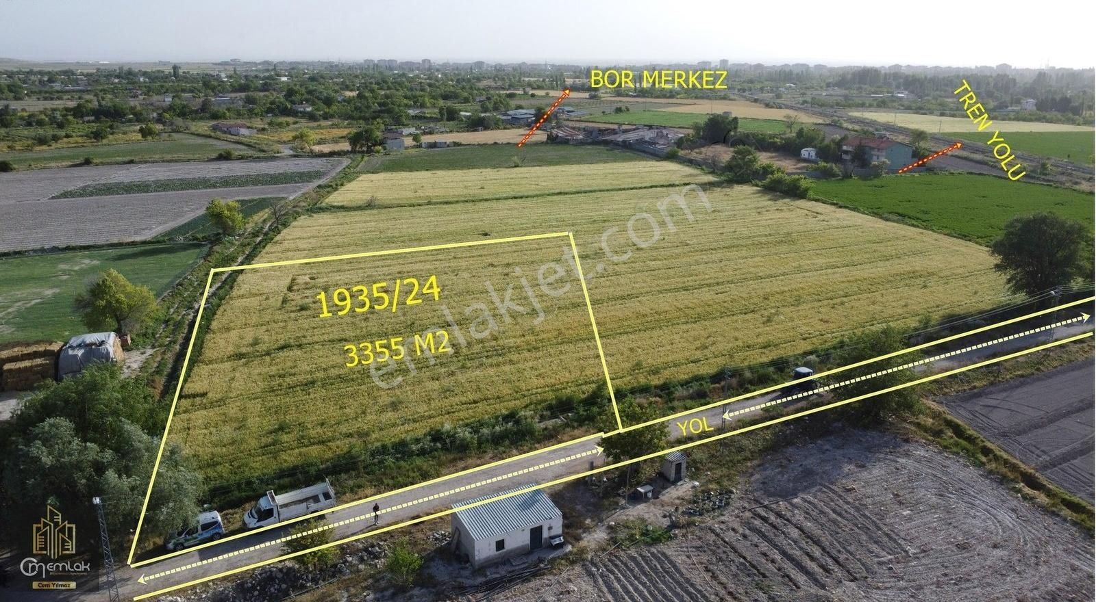 Cm Emlak Bor Fatih Mah.3355 M2 Sulu Tarla