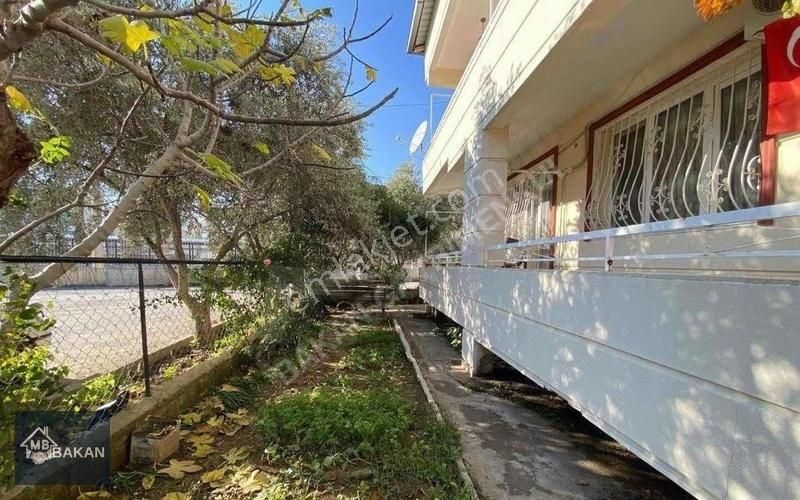 Torbalı Mahallesi İzbana Yakın Satılık İki Katlı Ev Ve Arsası