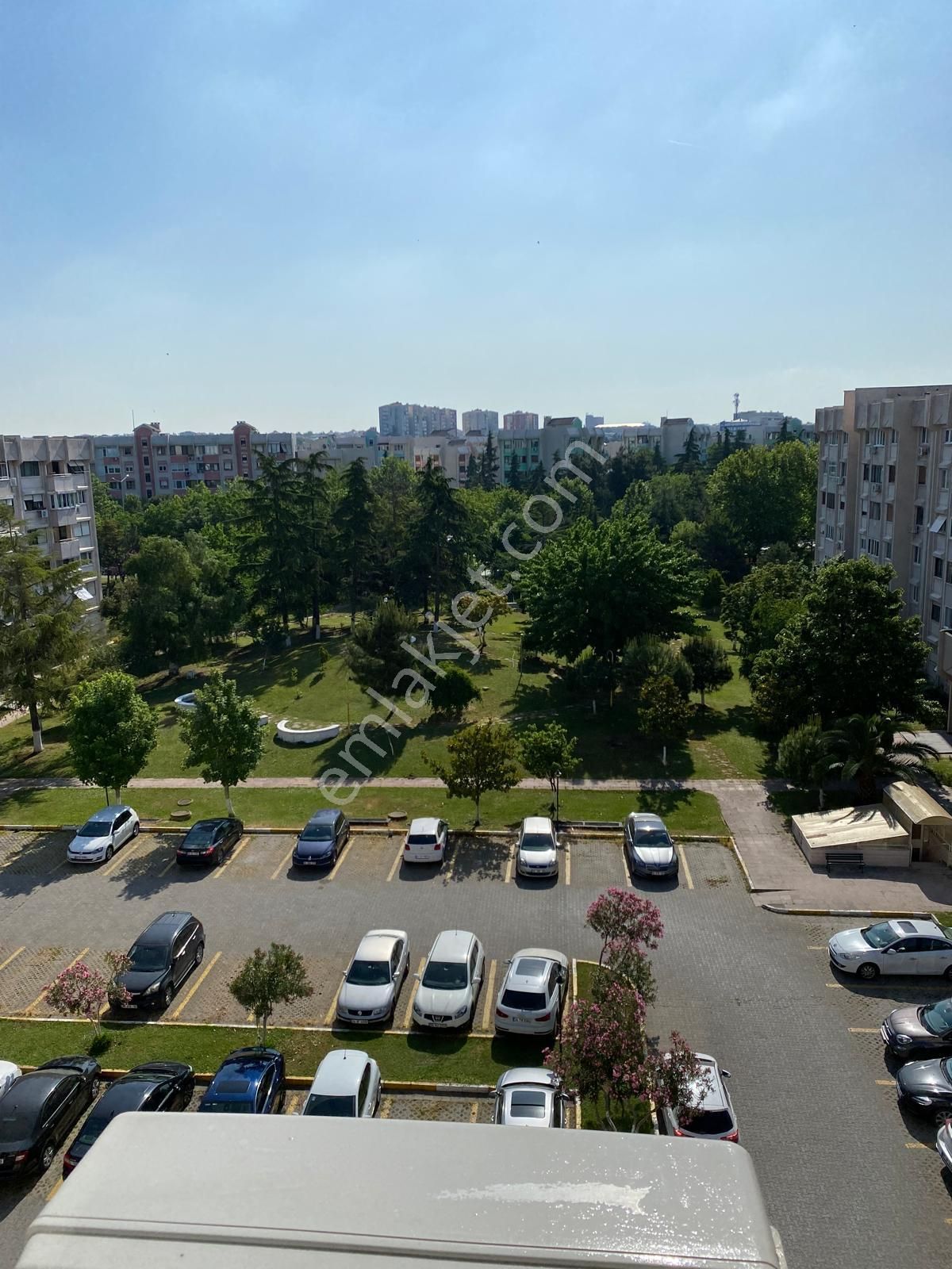 Ataköy 7-8. Kısım Bahar Sitesinde 1+1 Eşyalı Kiralık Daire