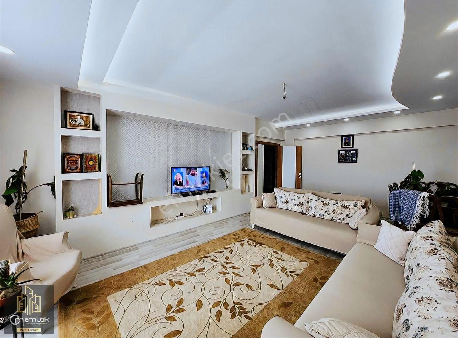 Cm Emlak Merkez Bor Yolu İçi Fullyapılı Mükemmel Konum 4+1 Daire