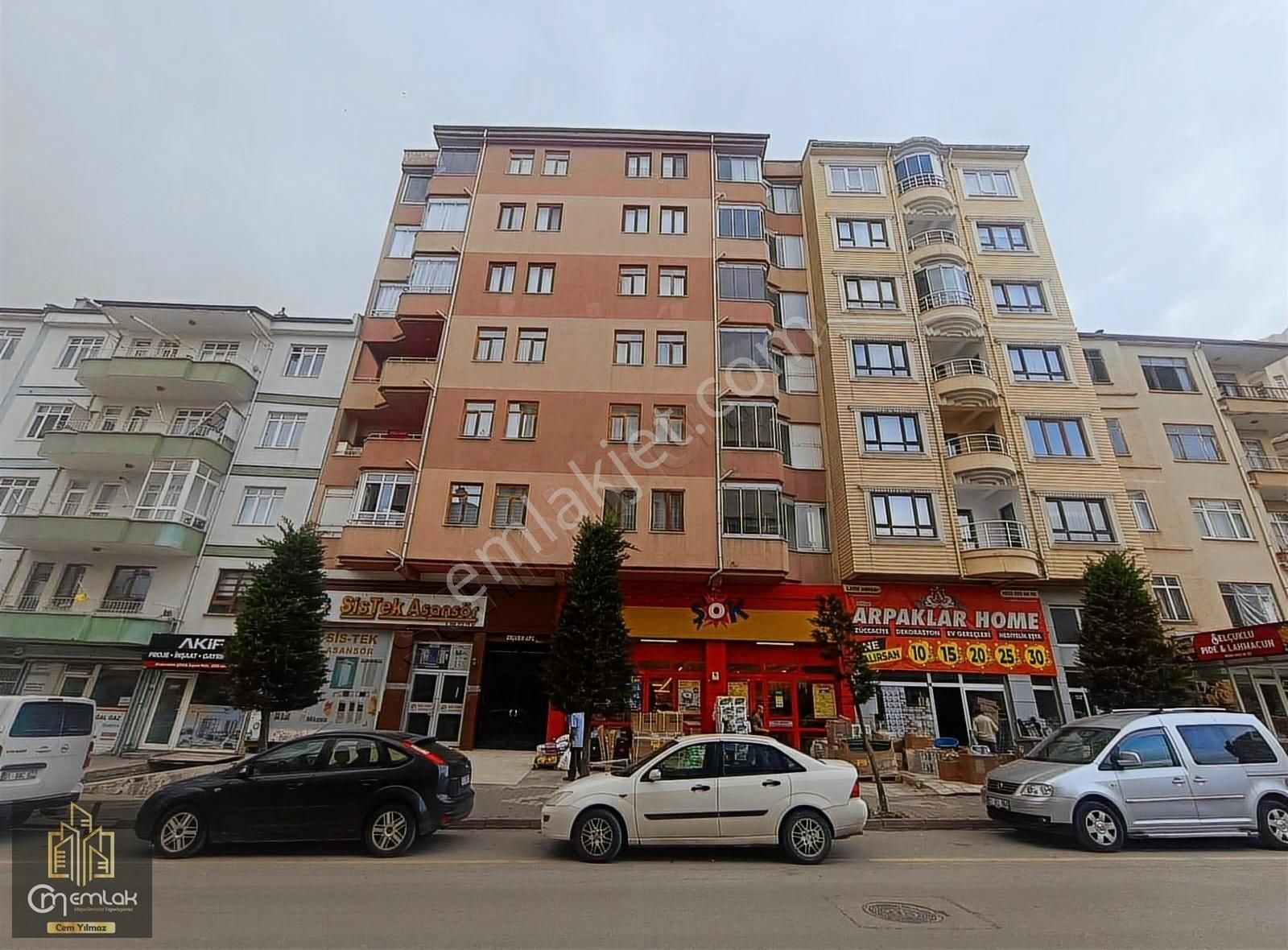 Cm Emlak Selçuk Mevlana Okulu Yanı Cadde Üzeri 3+1 Daire