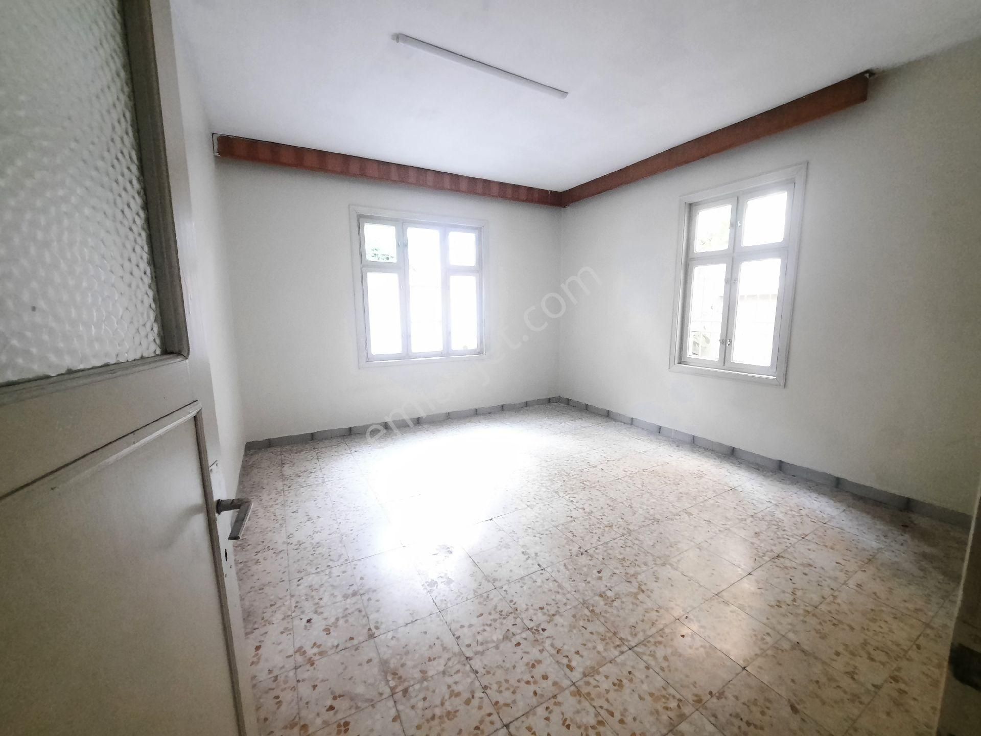 Konak Mah Vali Konağı Yakininda Kiralik 3+1 Daire