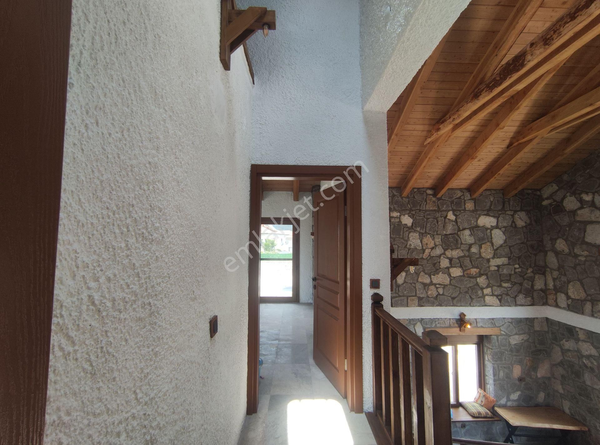 Goldhouse Dan Satılık Müstakil Villa Doğa Manzaralı Özel Tasarım 3+1 - Görsel 17