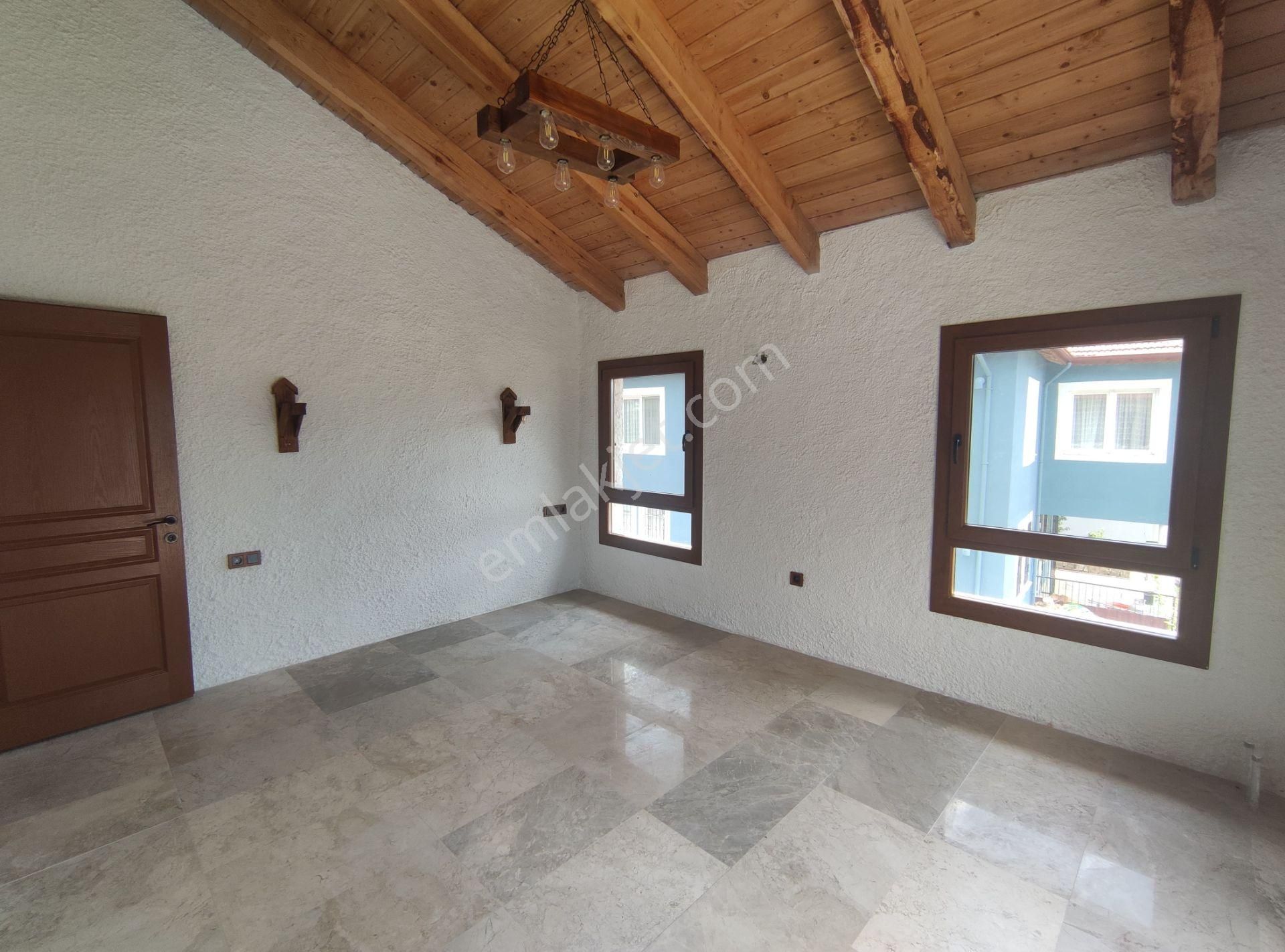 Goldhouse Dan Satılık Müstakil Villa Doğa Manzaralı Özel Tasarım 3+1 - Görsel 15