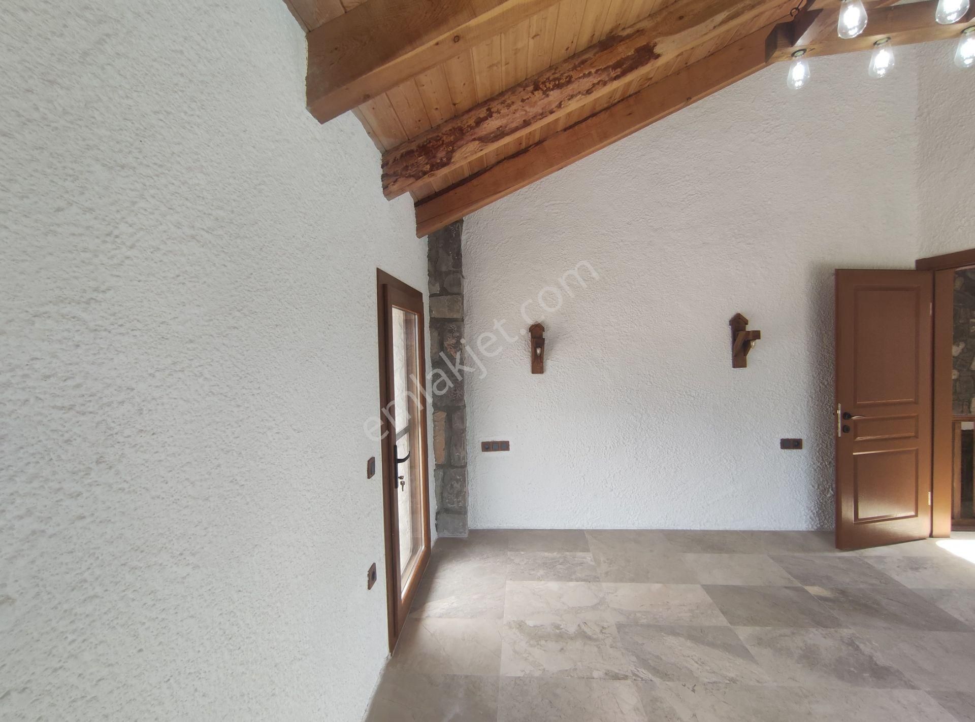 Goldhouse Dan Satılık Müstakil Villa Doğa Manzaralı Özel Tasarım 3+1 - Görsel 19