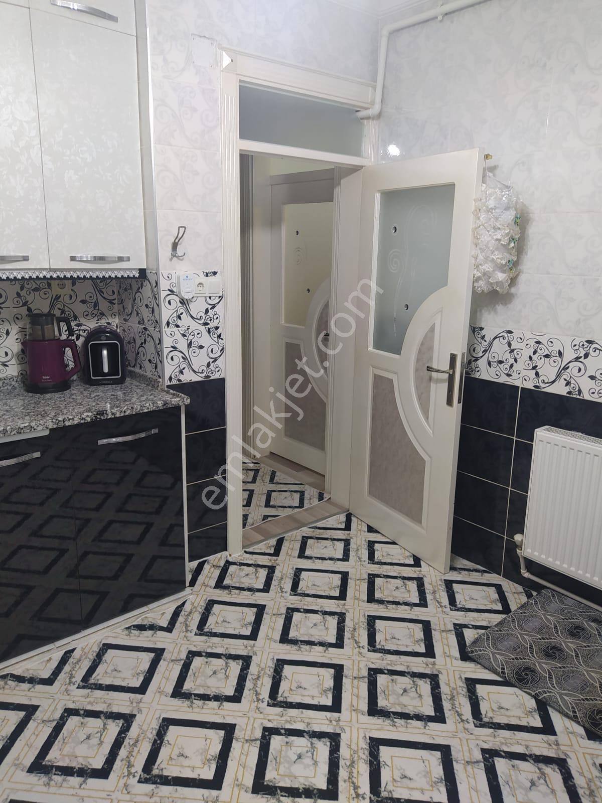 Ayyıldız Emlaktan 110 M2 İki Katlı Mustakil Ruhsatlı Doğalgazlı Bakımlı - Görsel 24