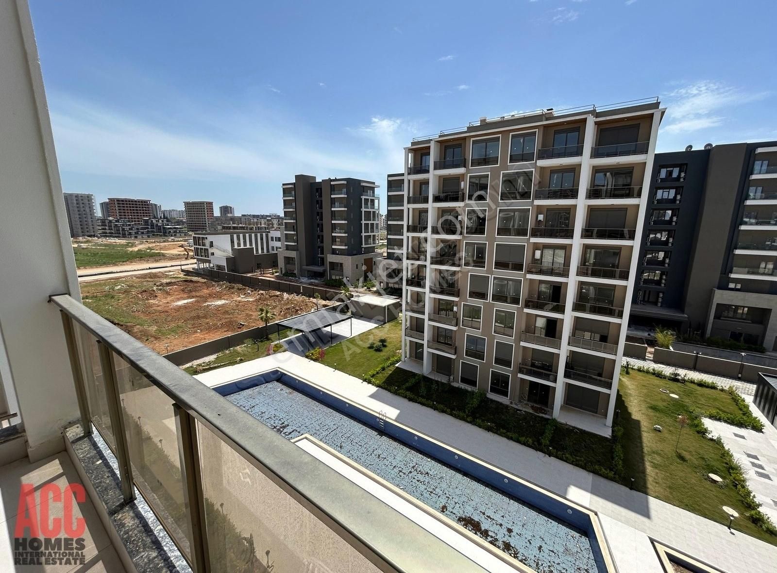 Acc Homes'tan Altıntaş 3 Bloklu Site Ebeveyn Banyo İskanlı 2+1