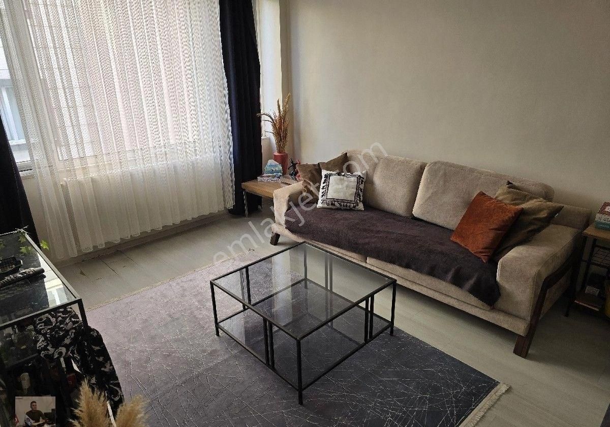 Ege Emlaktan Kağıthane Çağlyan Mh Satılık 2+1 Daıre