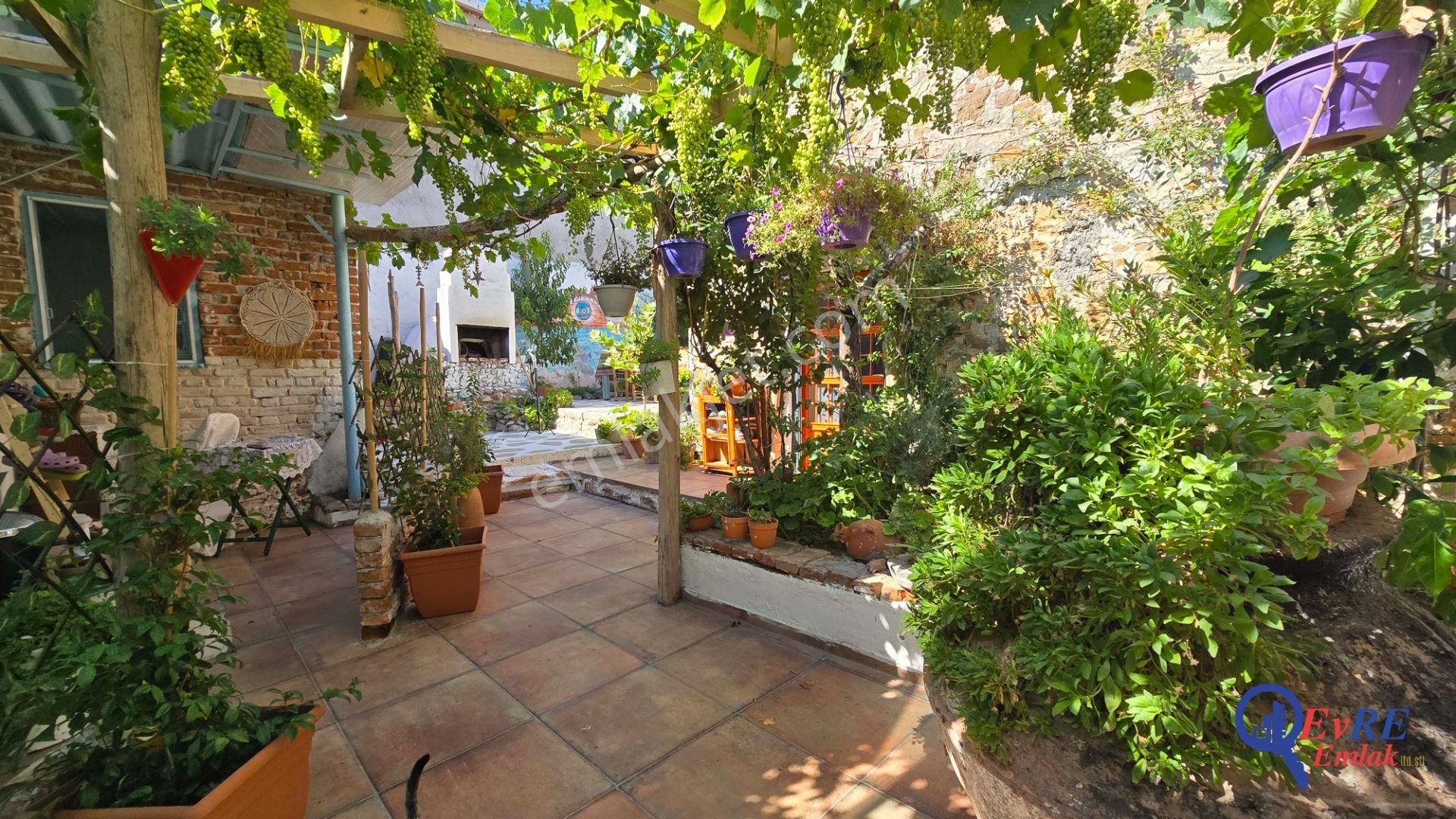 Evre Emlaktan Pelitköyde Benzersiz Müstakil Ev Geniş Bahçeli - Görsel 35