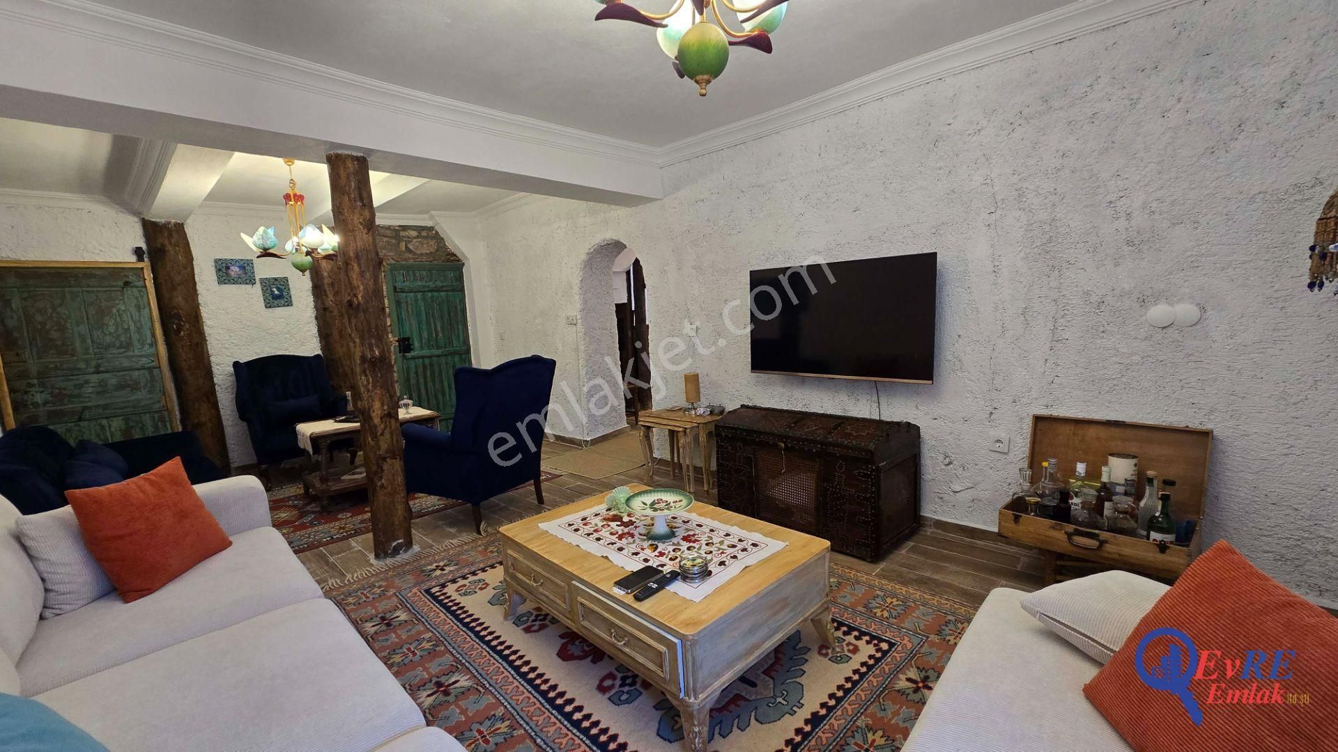 Evre Emlaktan Pelitköyde Benzersiz Müstakil Ev Geniş Bahçeli - Görsel 17