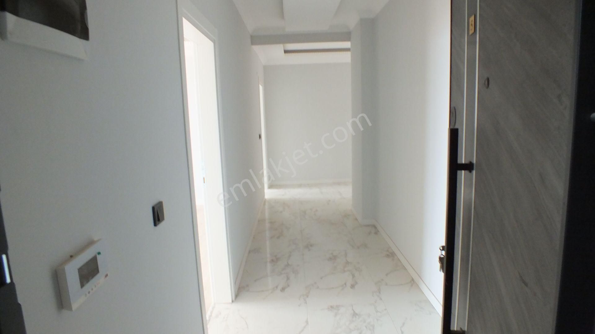 Yalıncak Bilkent Sitesi Satılık 172m2 3. Kat 3+1 Sıfır Lüks Daire - Görsel 3
