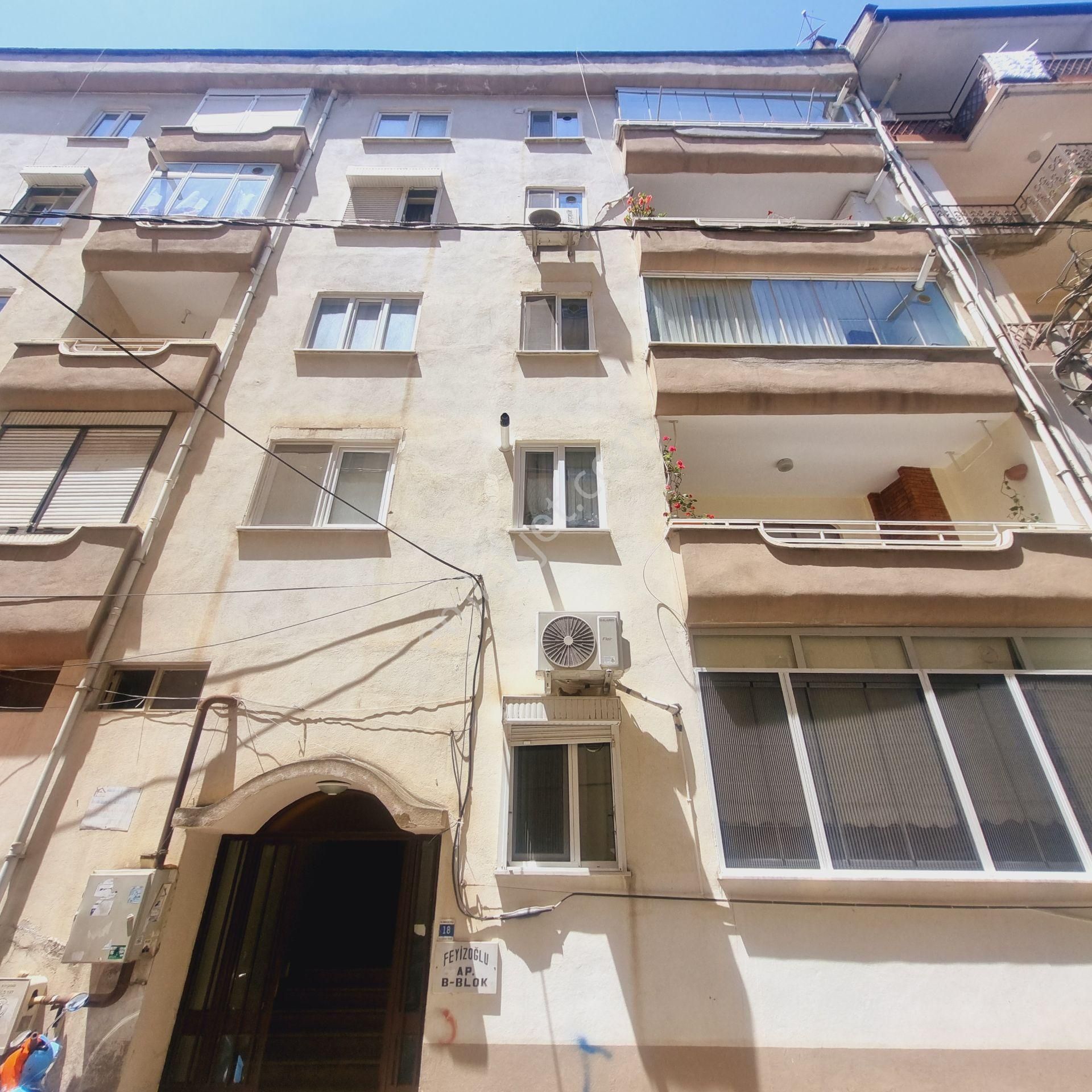 Güzelyalı Mahallesinde İdoya Yürüme Mesafesinde Kiralık Daire