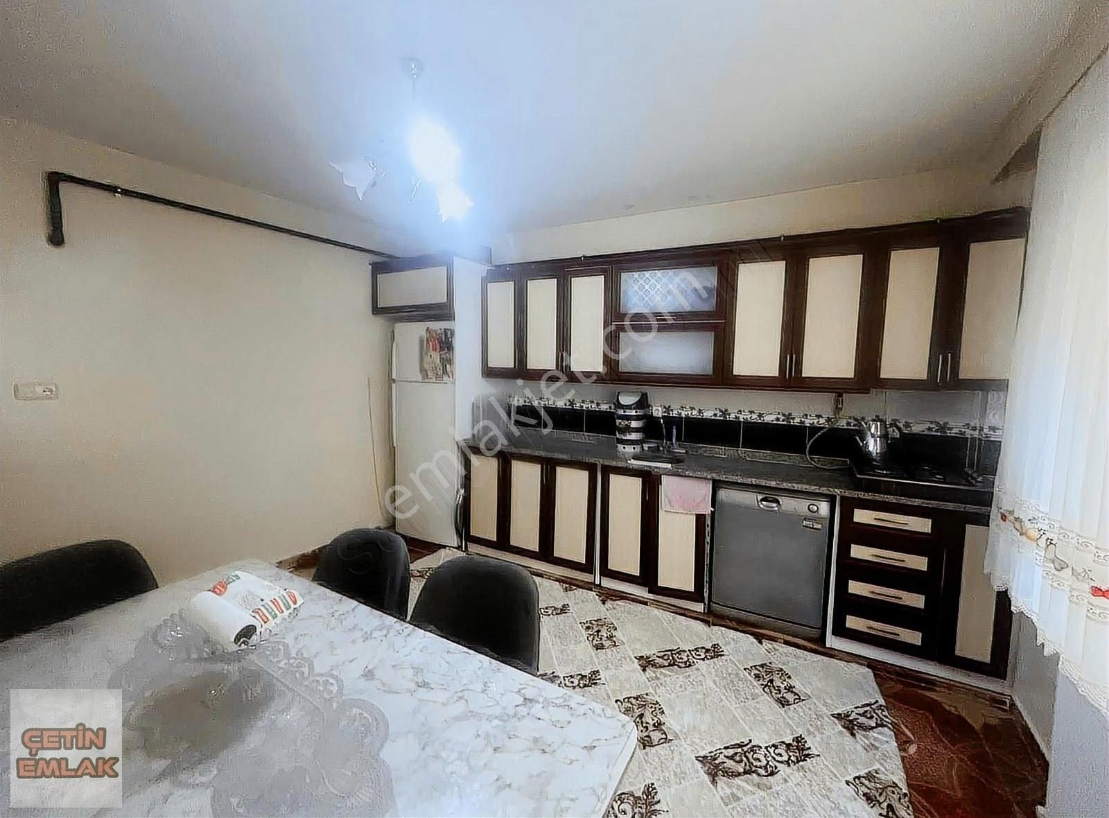 Full Manzaralı Merkezi Konumda Geniş Teraslı Ve Garajlı Bina - Görsel 6