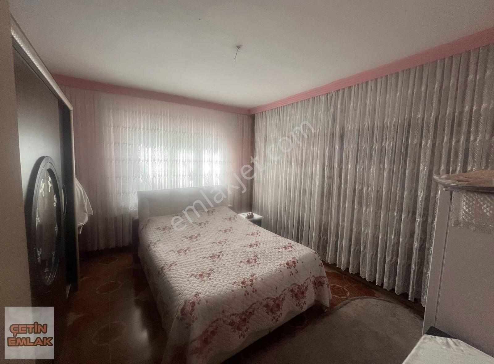 Full Manzaralı Merkezi Konumda Geniş Teraslı Ve Garajlı Bina - Görsel 16