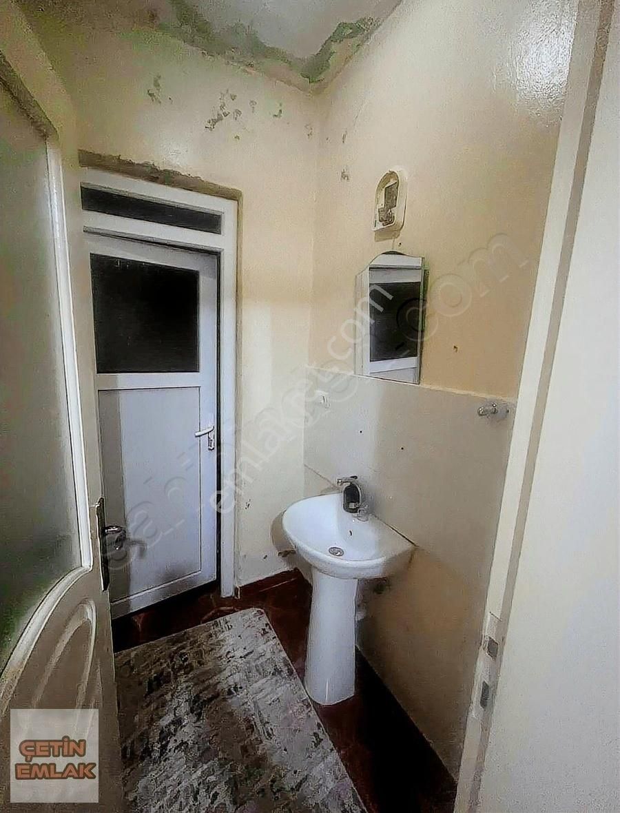 Full Manzaralı Merkezi Konumda Geniş Teraslı Ve Garajlı Bina - Görsel 23