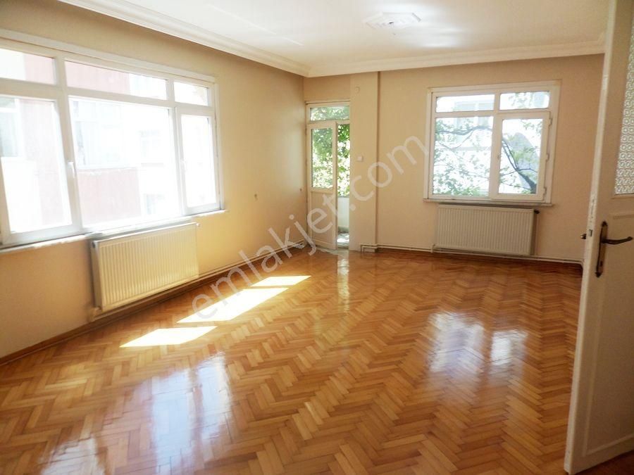 Yenibosna Mevlana Cami Yakını Kiralık 3+1 Daire