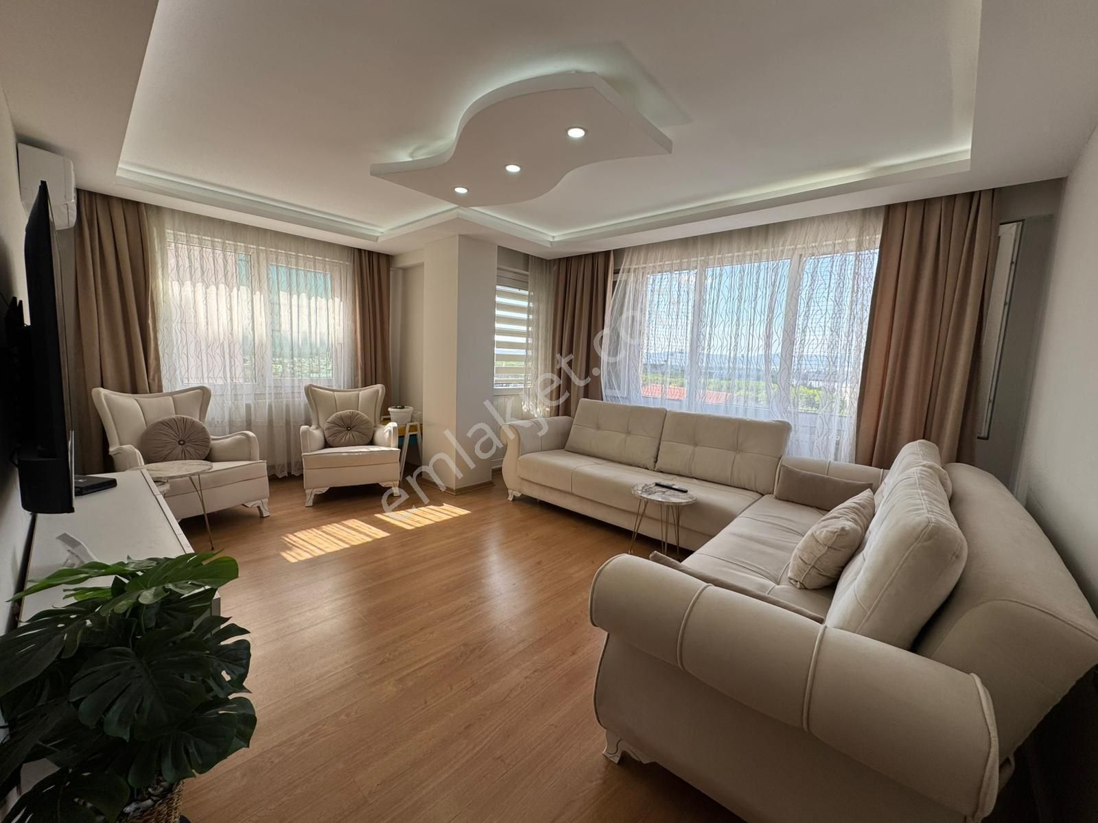 Manisa Şehzadeler Şehitler Mahallesi 3+1 4. Kat Ara Kat Ful Özellikli Satılık Daire