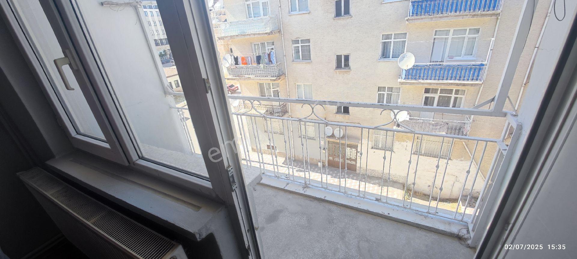 M.paşa 27 Yıllık Sağlam Betonarme Daire - Görsel 12