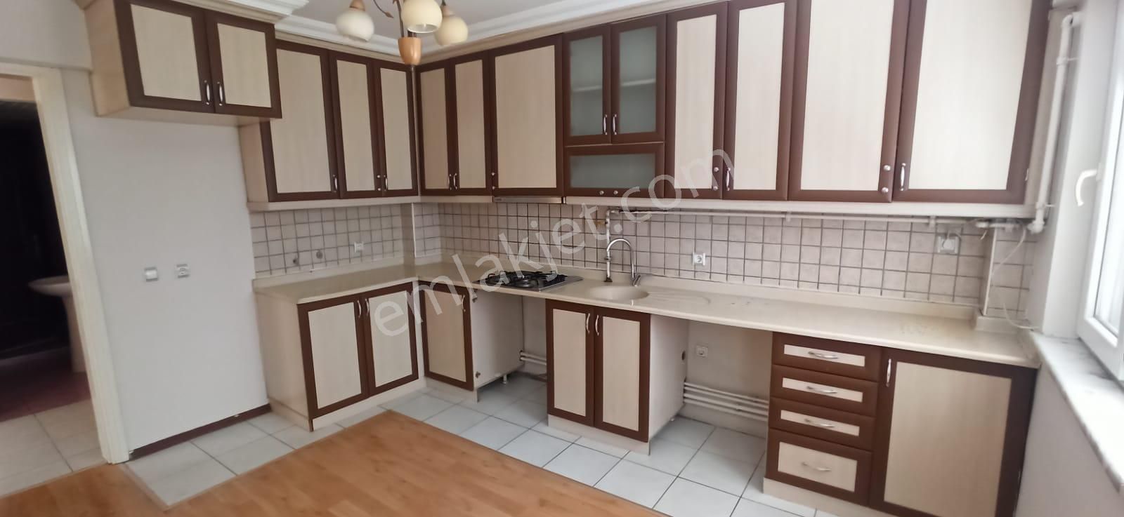 Denizli Merkez Pelitlibağda 3+1 170 M2 Uygun Fiyata Masrafsız Daire